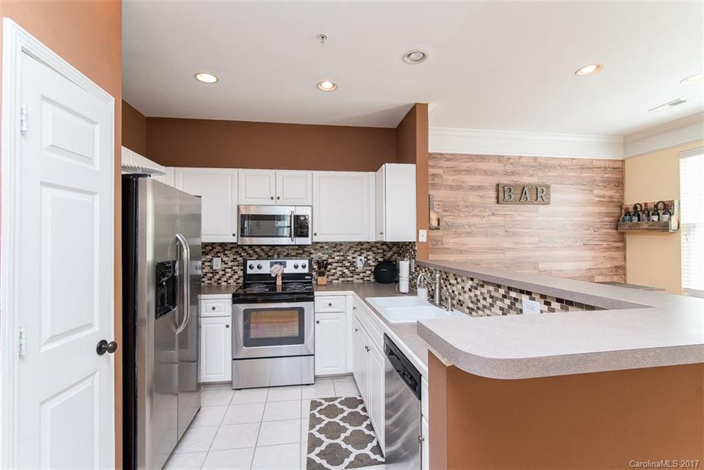 Richmond Hills - Residential