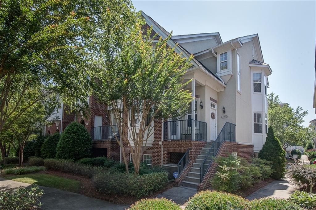 Richmond Hills - Residential