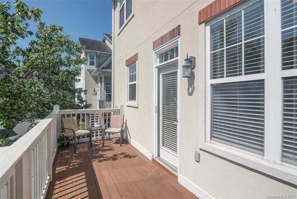 Richmond Hills - Residential