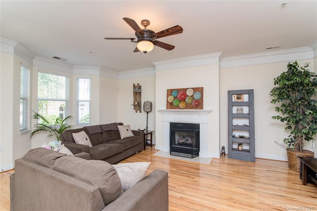 Richmond Hills - Residential