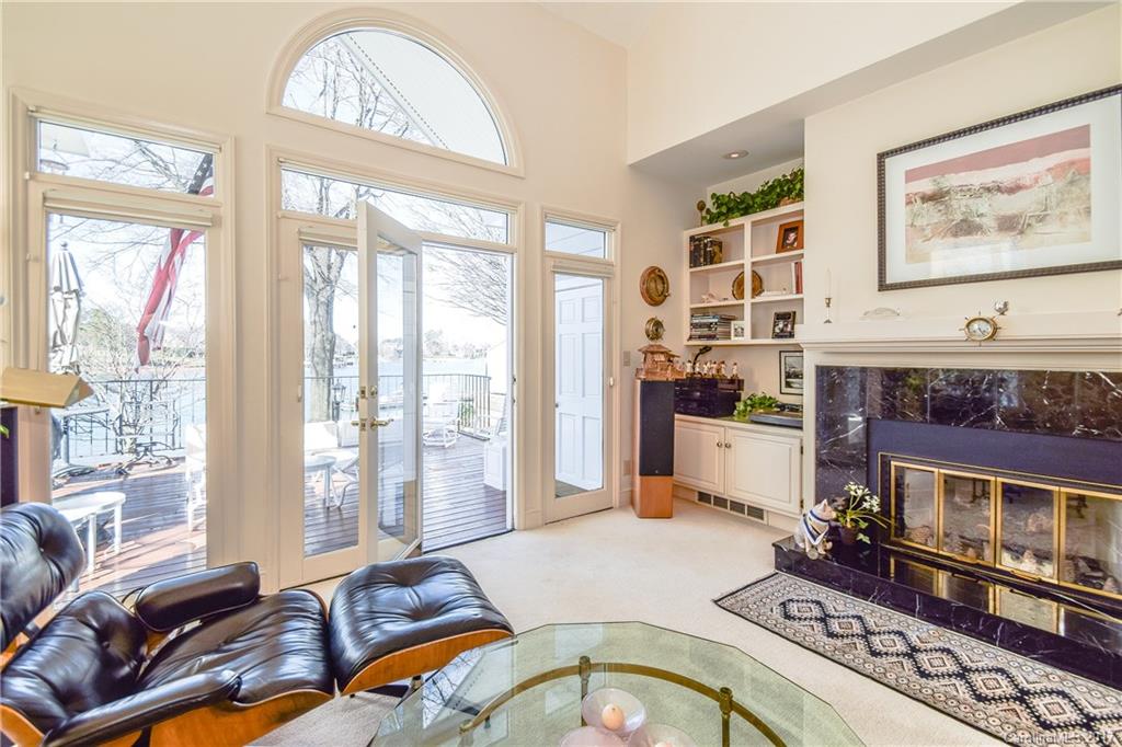 Pointe Regatta - Residential