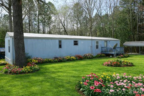 2285 Forest Hills Drive 18 Asheboro NC 27205