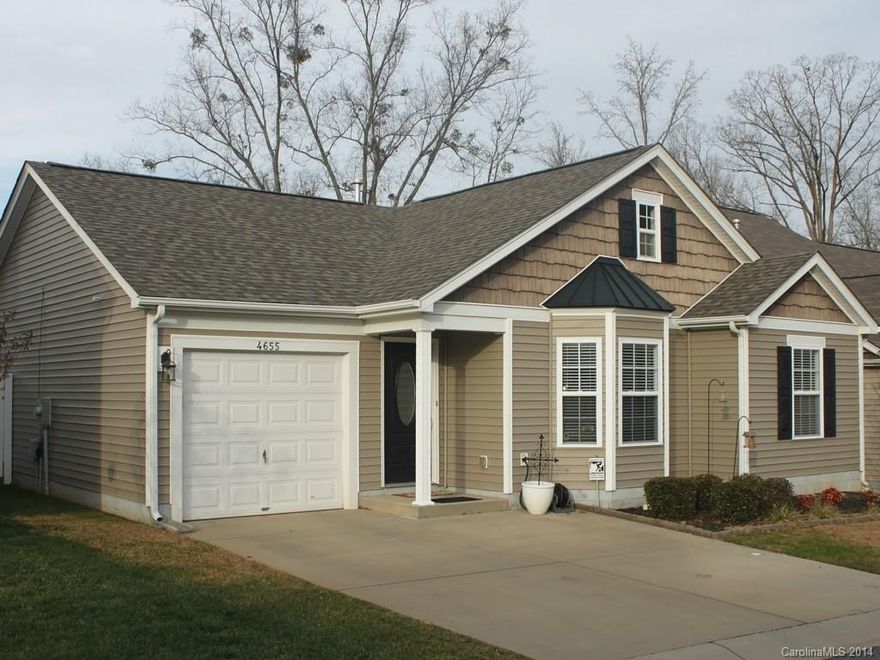 Great location in south Carolina just south of Ballantyne and less than 5 miles to exit 61 on I485. Ranch home has 2 bedrooms with Office or 3rd bedroom. 2 full bathrooms. Open style floor plan includes Great Room with corner gas fireplace that opens into dining area and flows into kitchen with breakfast bar and breakfast area. Separate Laundry room, with additional storage. Hardwood floors in entry hall. New roof installed Summer 2014. Fenced yard with 10 x12 patio.