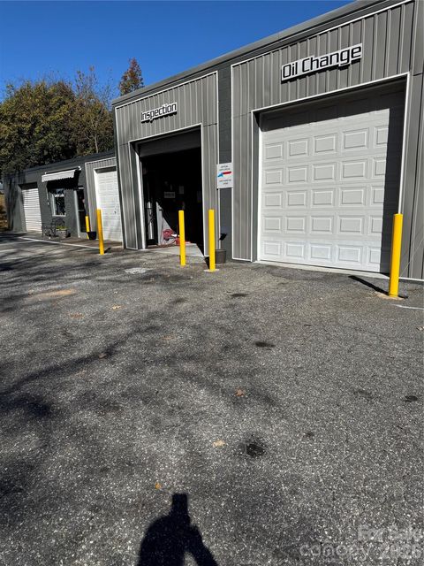 527 E Mills Street Columbus NC 28722