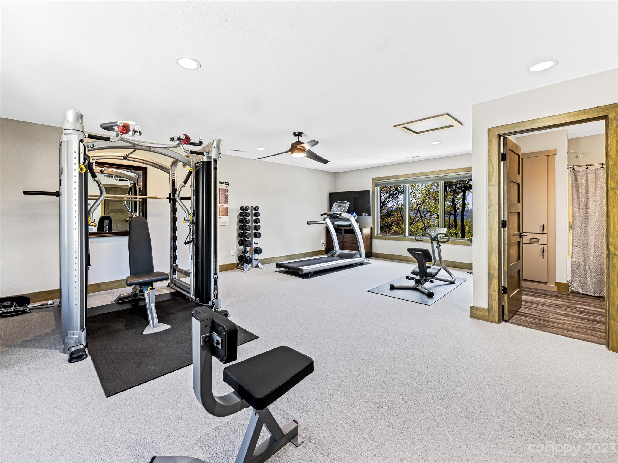 Sutton Knob - Residential