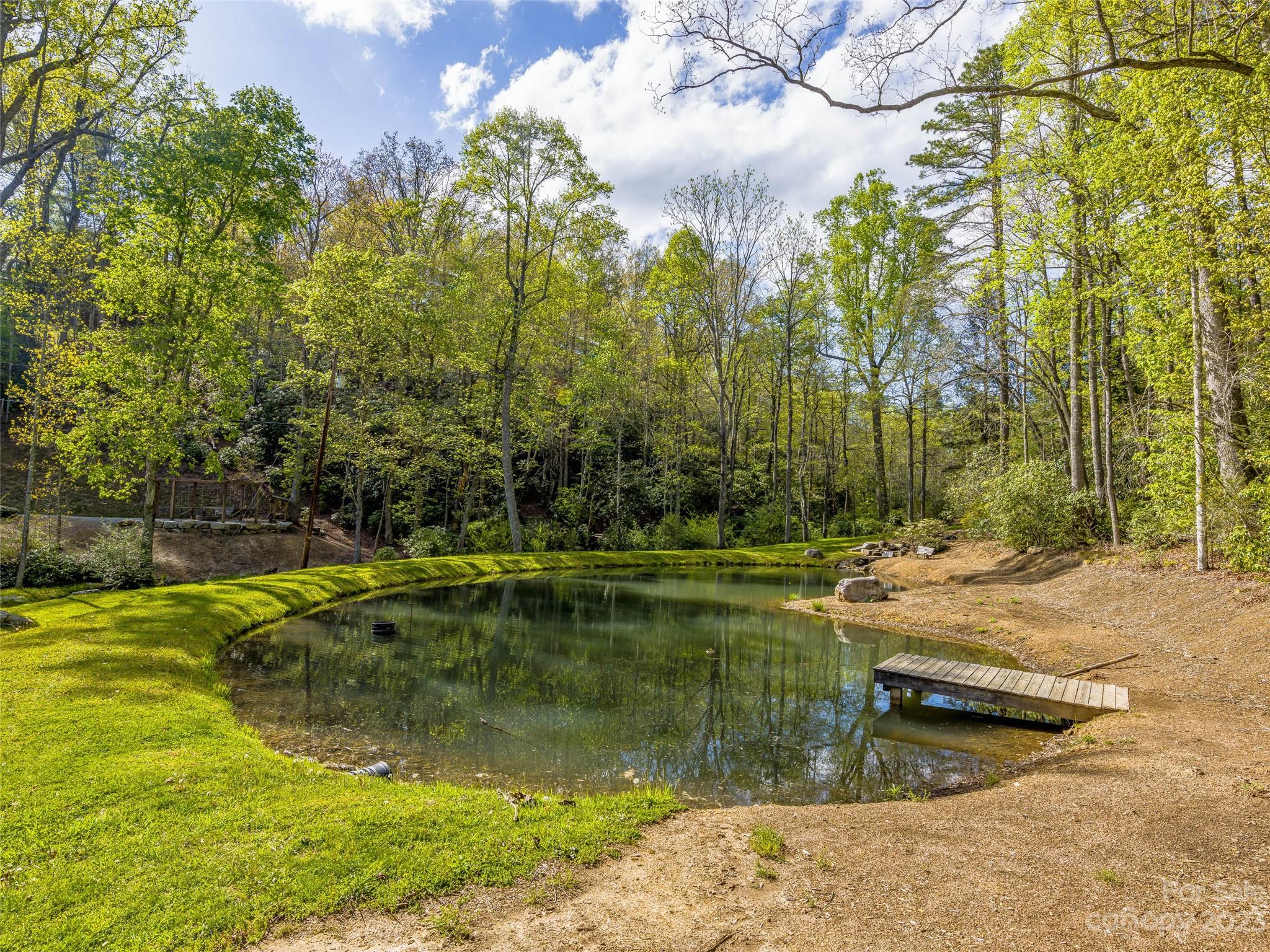 Sutton Knob - Residential