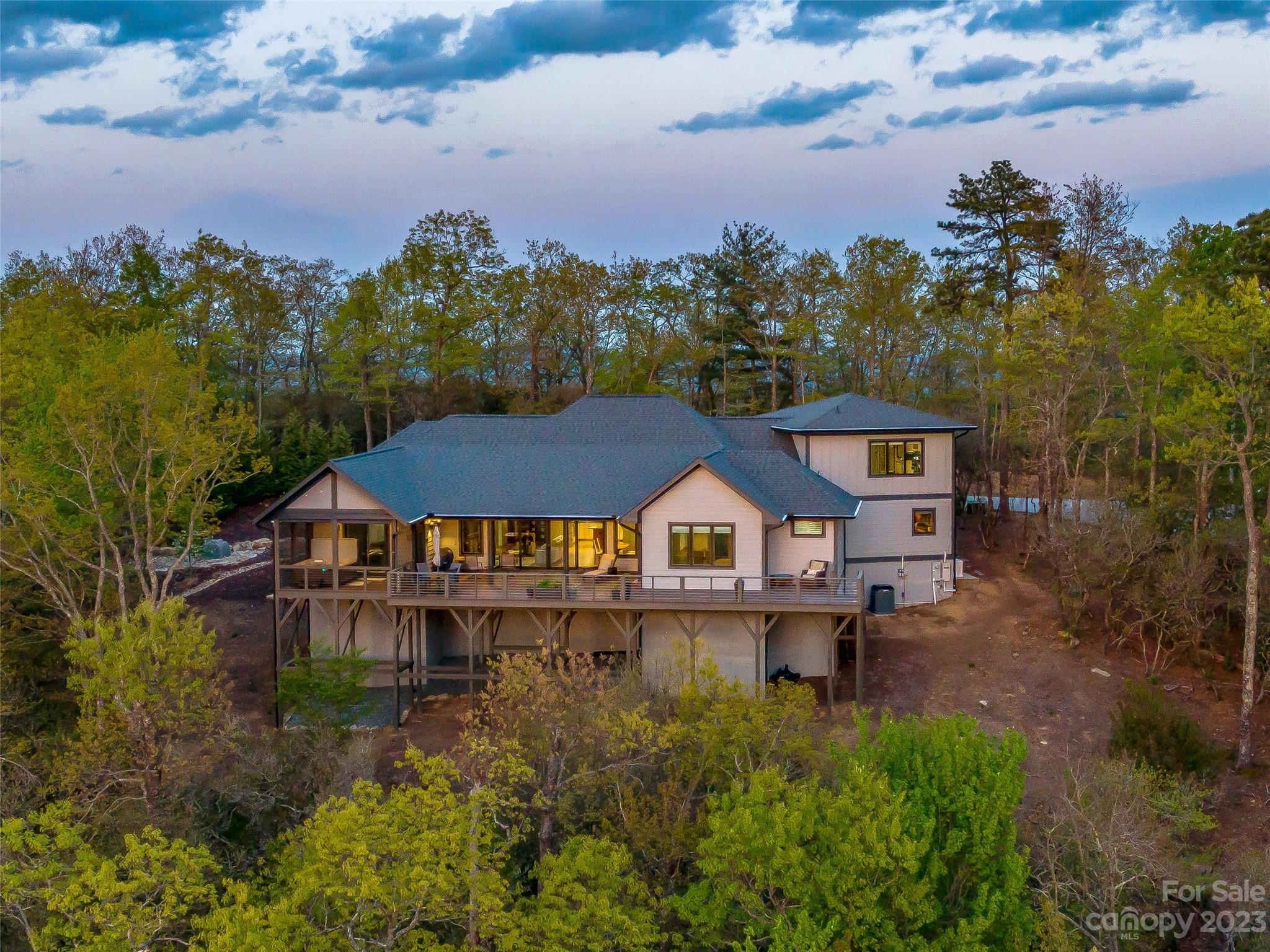 Sutton Knob - Residential