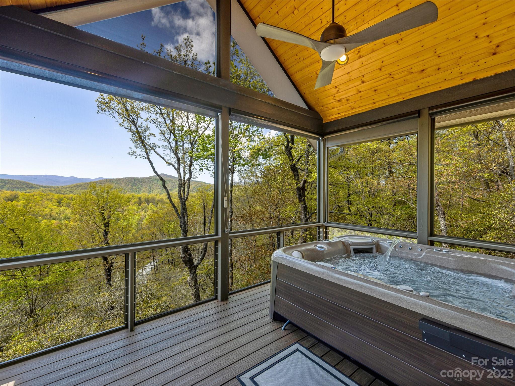 Sutton Knob - Residential