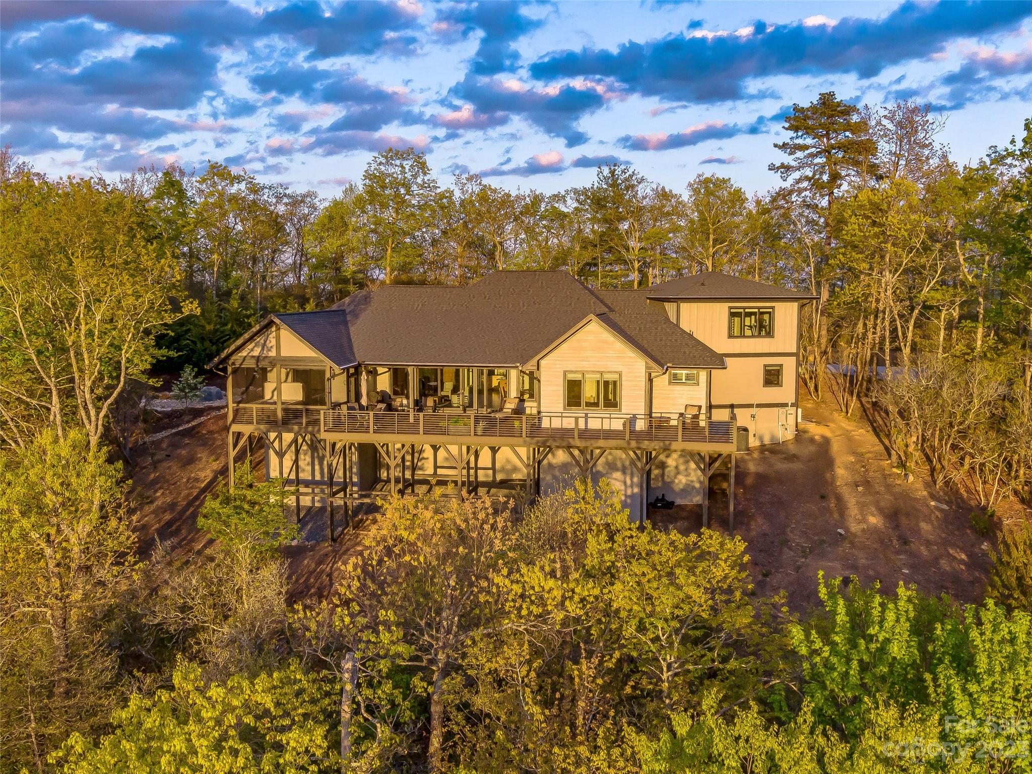 Sutton Knob - Residential