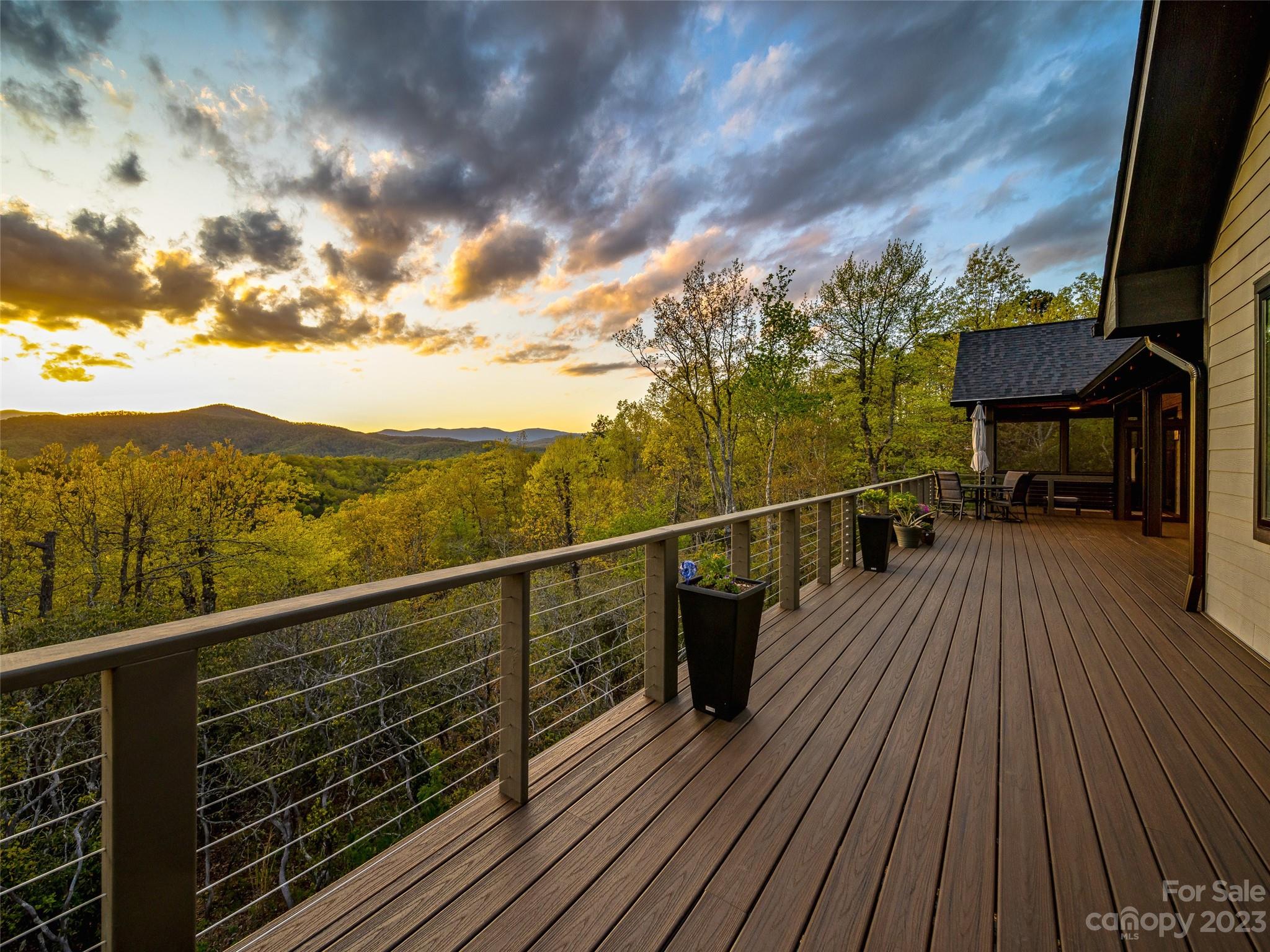 Sutton Knob - Residential