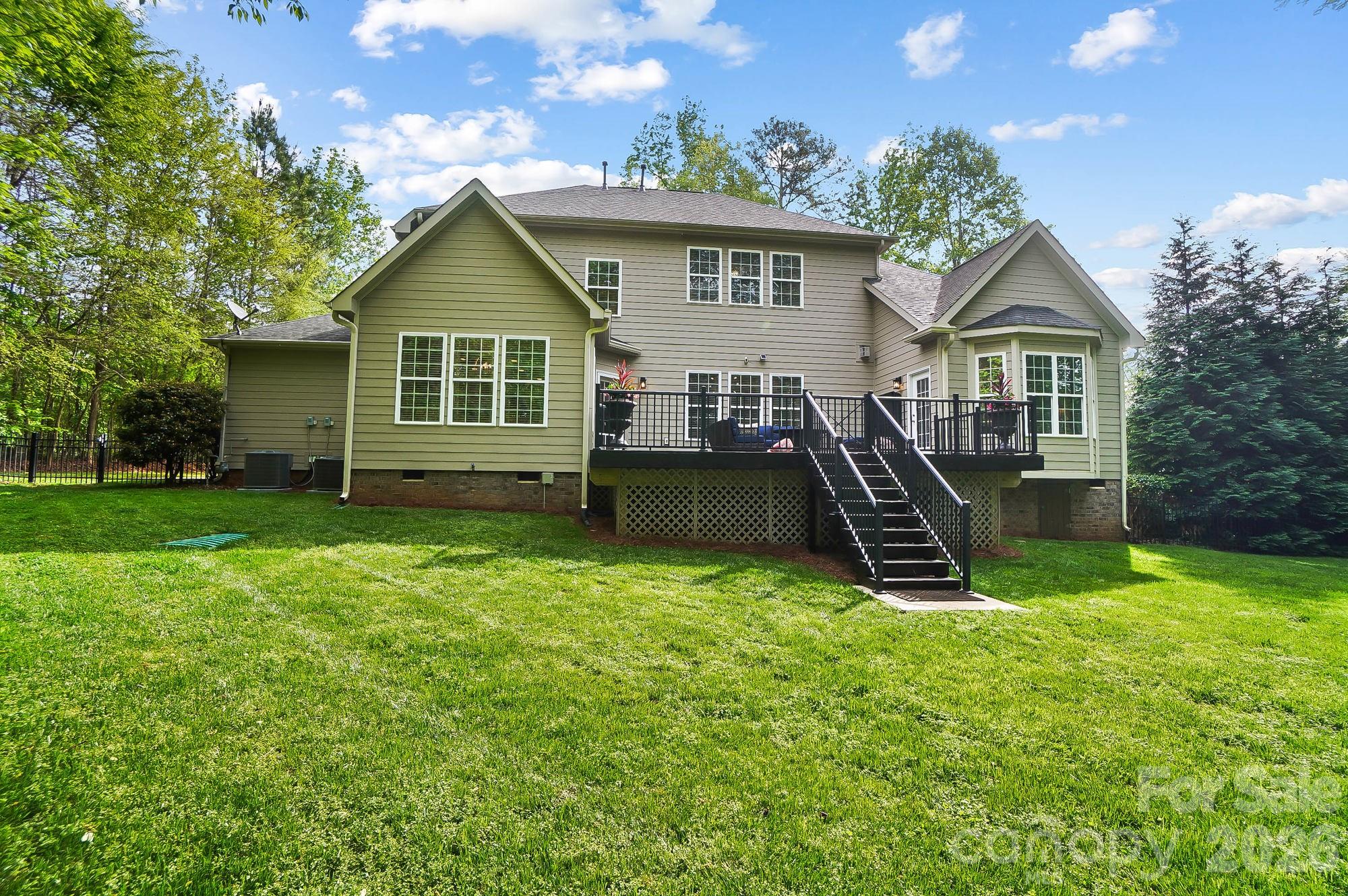 Fairington Oaks - Residential