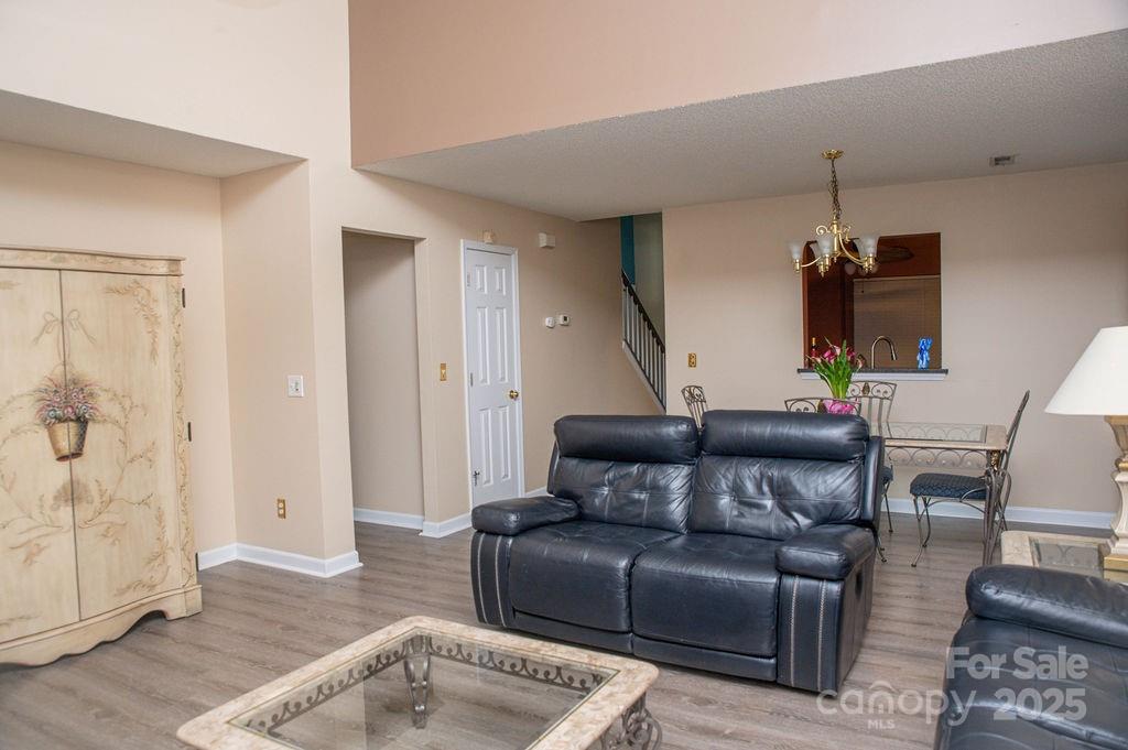 2345 Nuthatch Drive