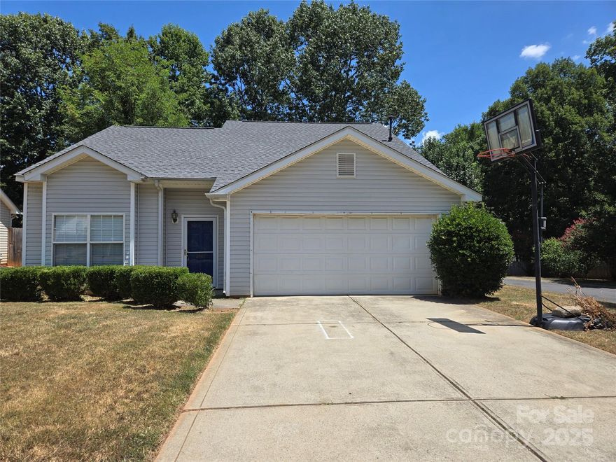 UPDATE: HOME HAS BEEN FRESHLY PAINTED! Corner lot home located only minutes away from shopping centers! This home offers Updated granite counter tops, fireplace in living area, main bedroom bath offers a 8 jet jacuzzi garden tub, closed in loft area for family and friends entertainment or can be used for office space. Fenced in back yard offers plenty of space for entertainment. New roof was placed in 2021. Come see this beautiful home today!