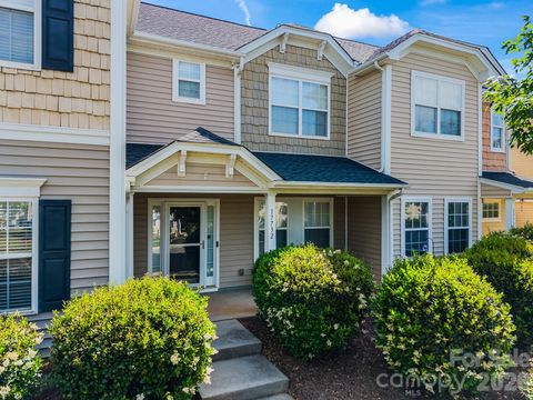 Photo of 17732 Caldwell Track Drive, Cornelius, NC 28031 (MLS # 4376191)