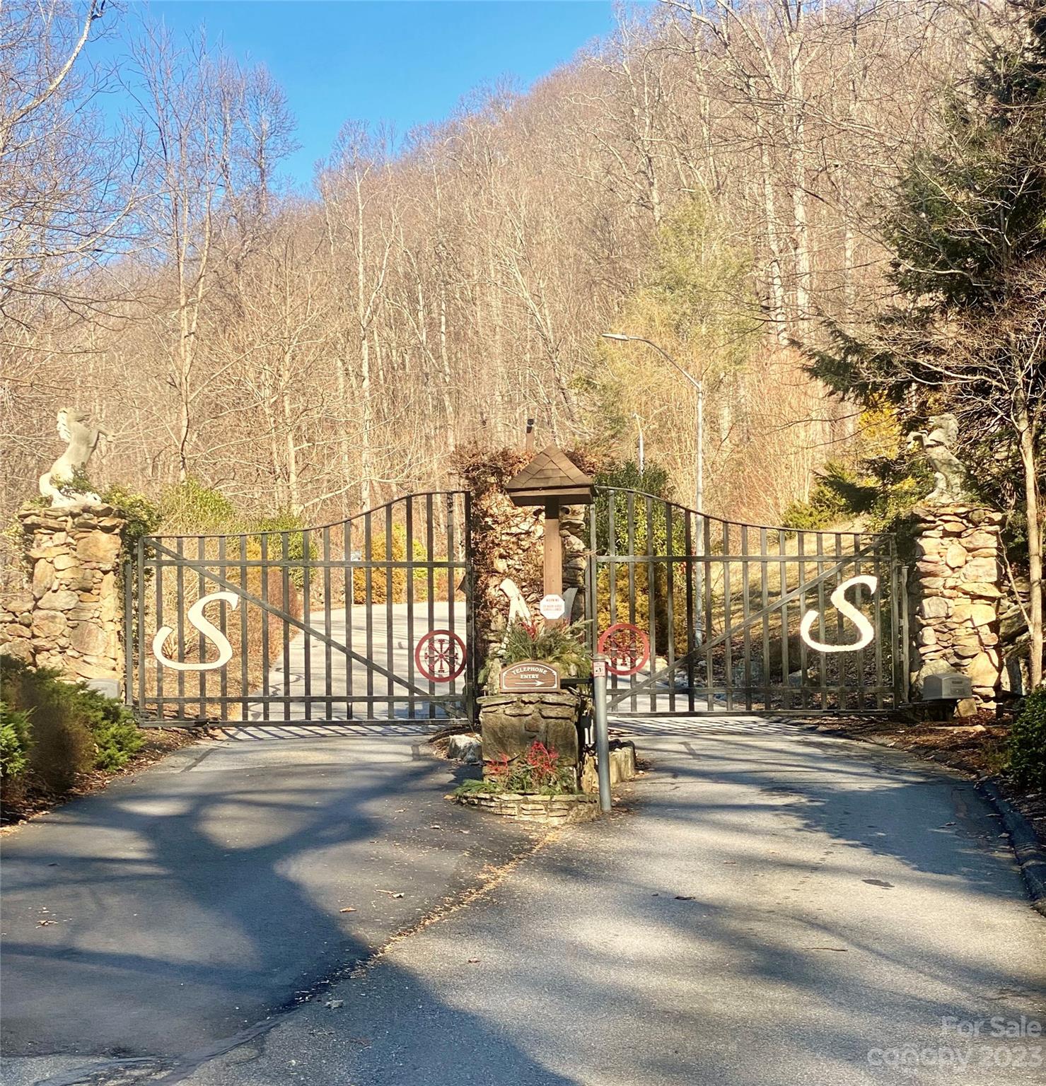 SMOKY MOUNTAIN SANCTUARY - Land