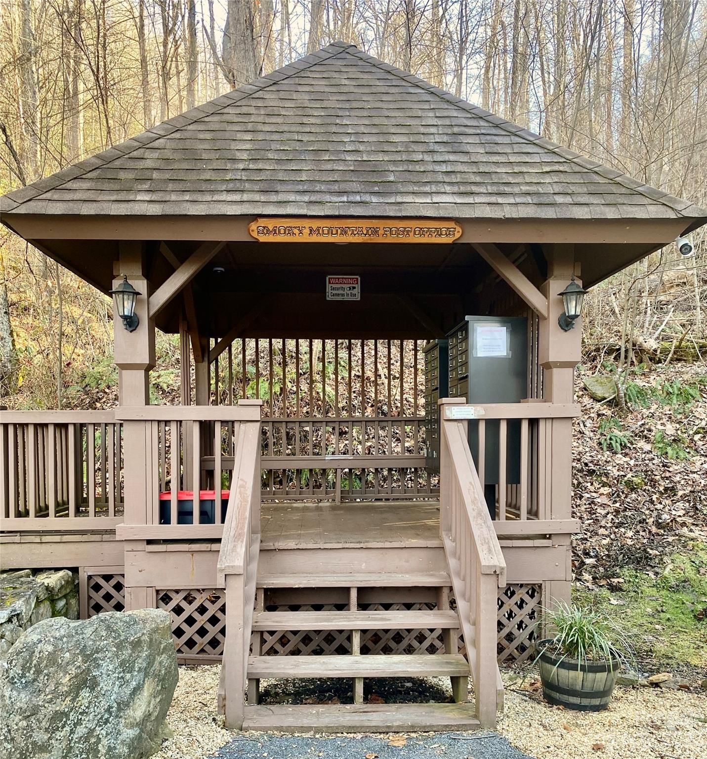 SMOKY MOUNTAIN SANCTUARY - Land