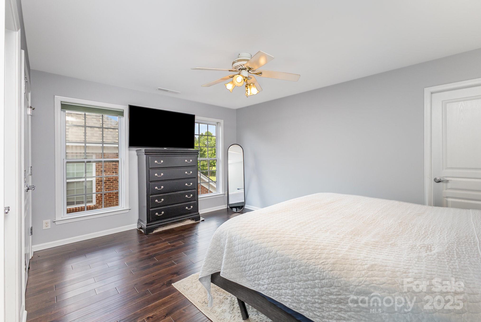 The Chimneys Of Marvin - Residential