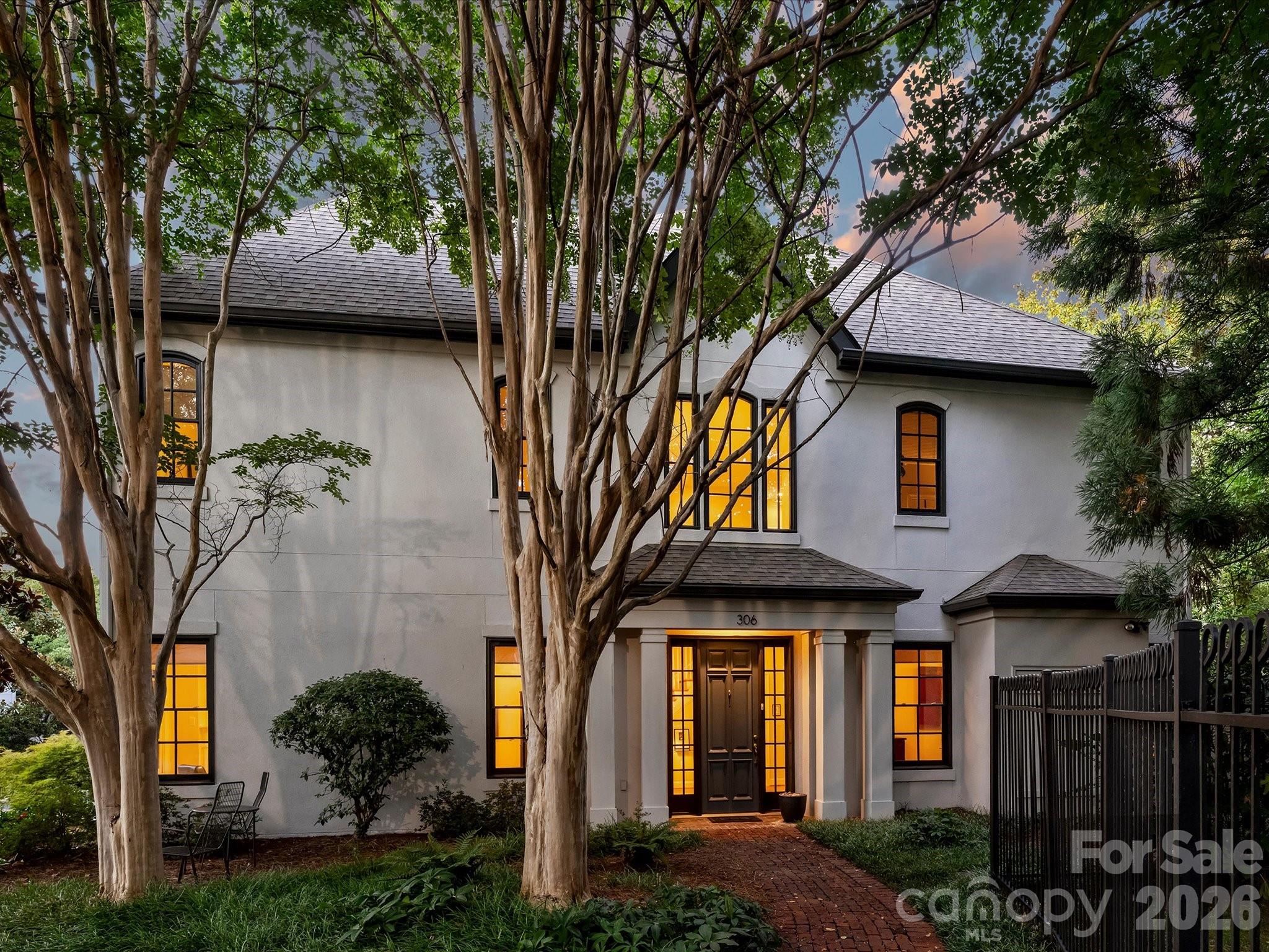 306 Wendover Heights Circle