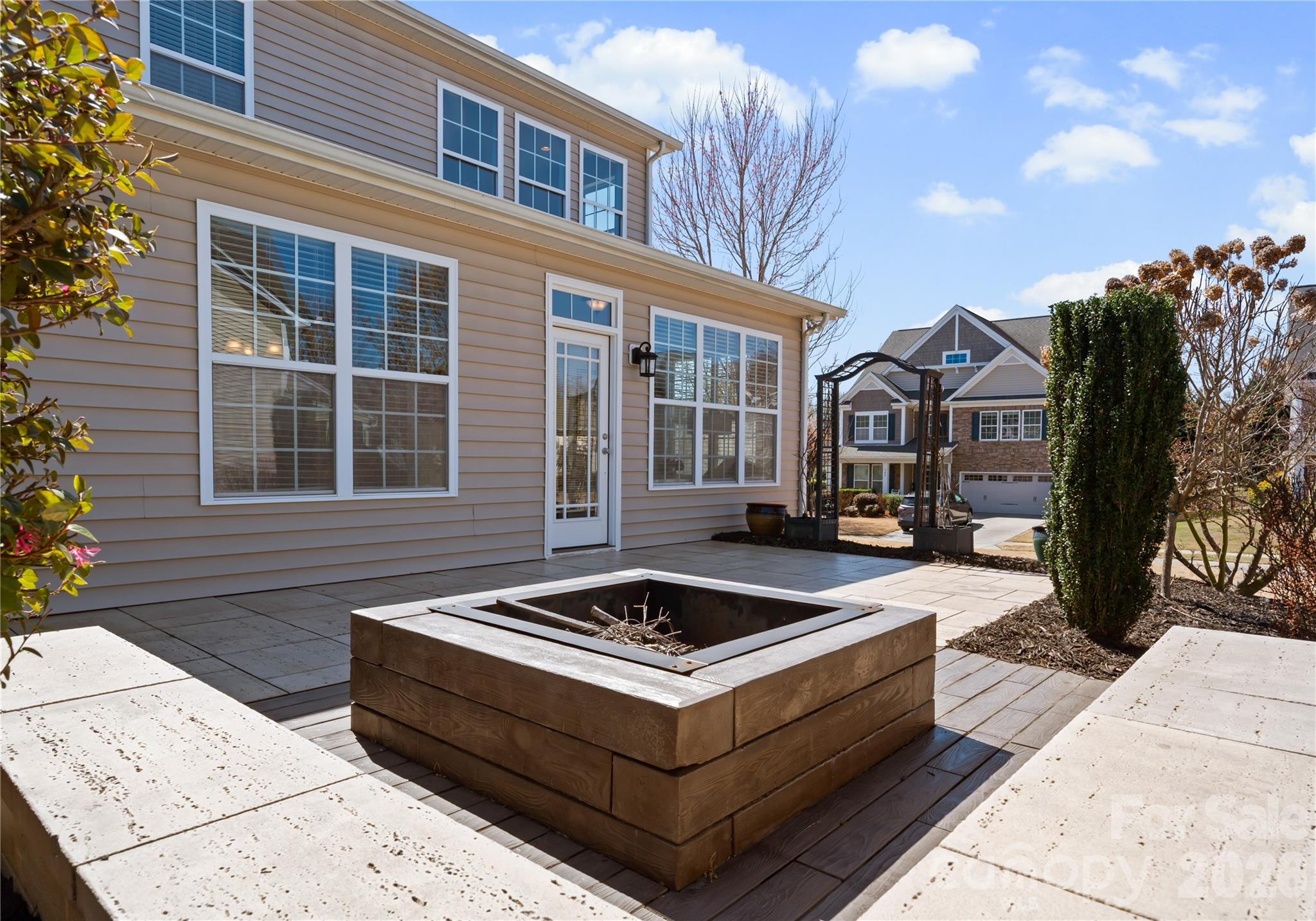 Lake Ridge - Residential