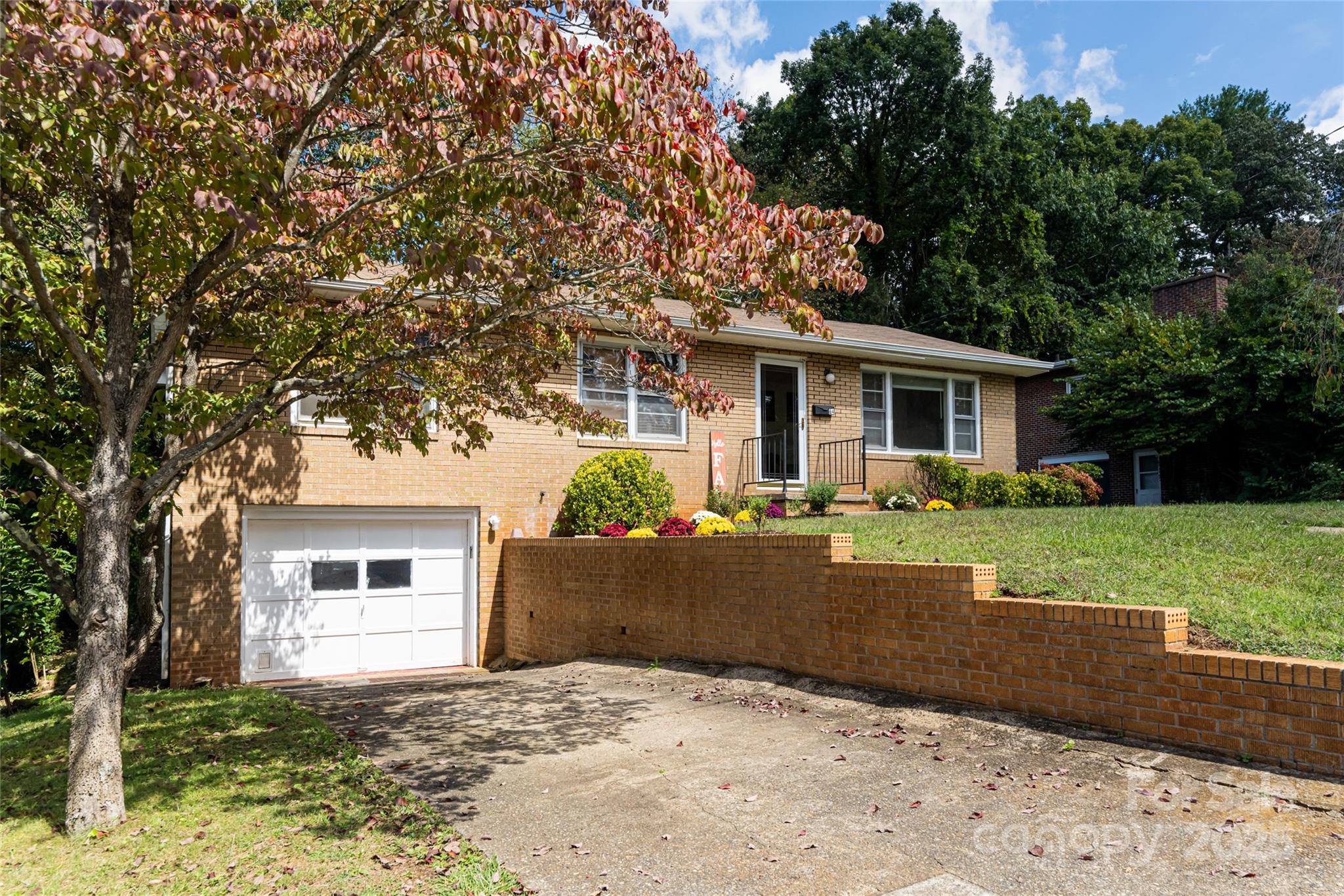 64 Marlowe Drive