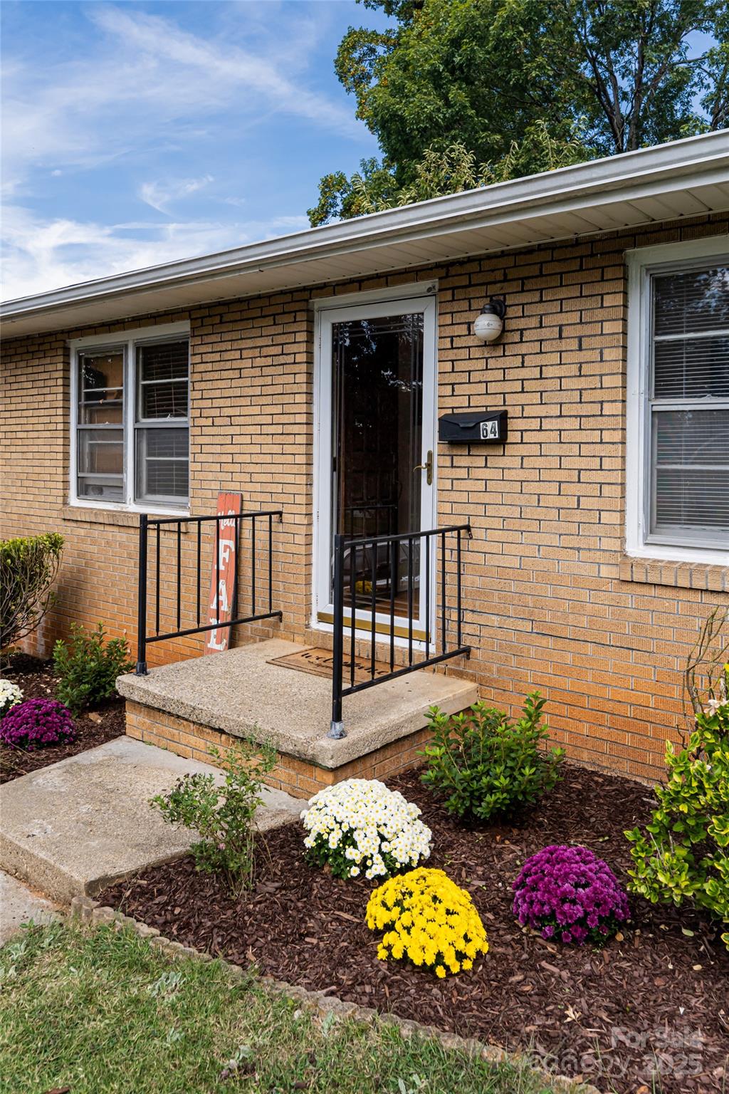 64 Marlowe Drive
