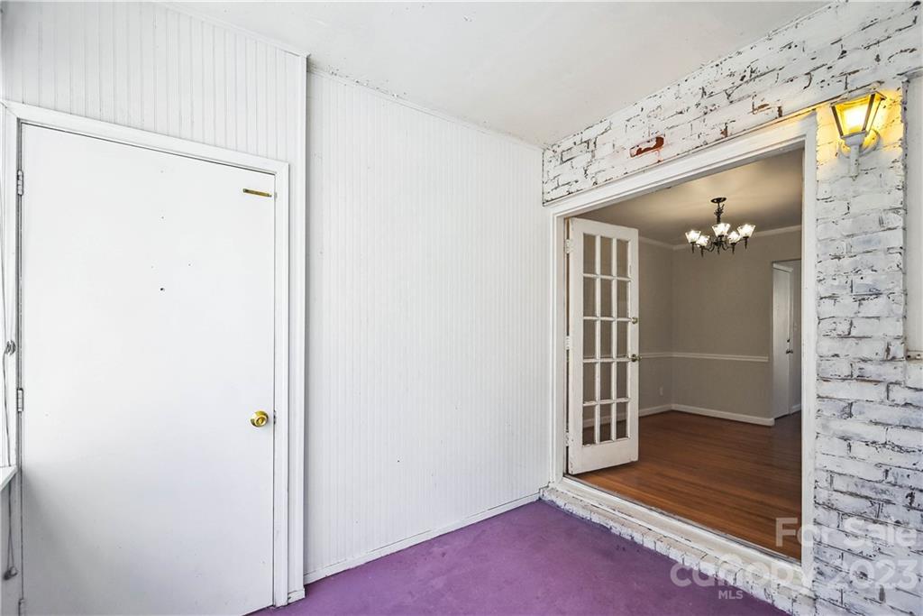 Mcalway Manor - Residential