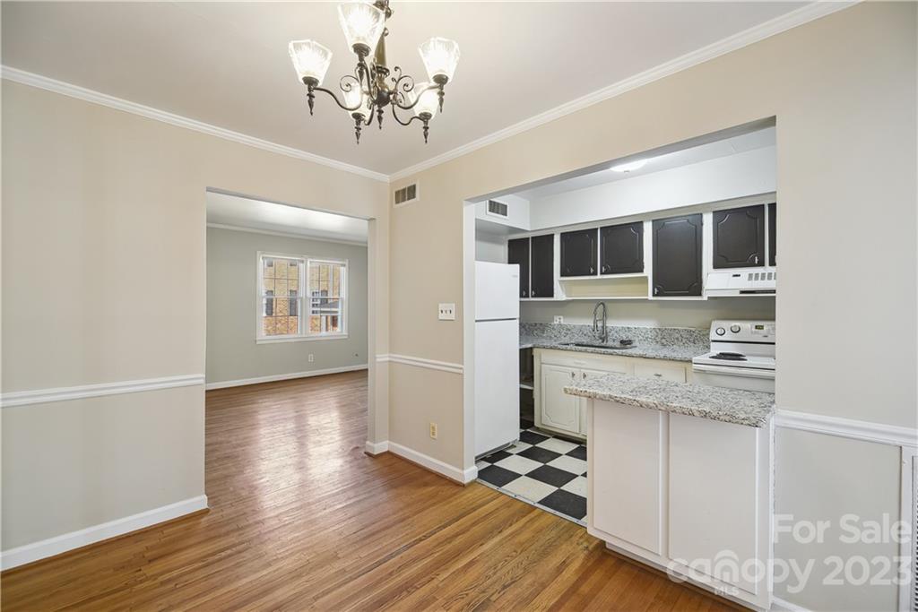 Mcalway Manor - Residential
