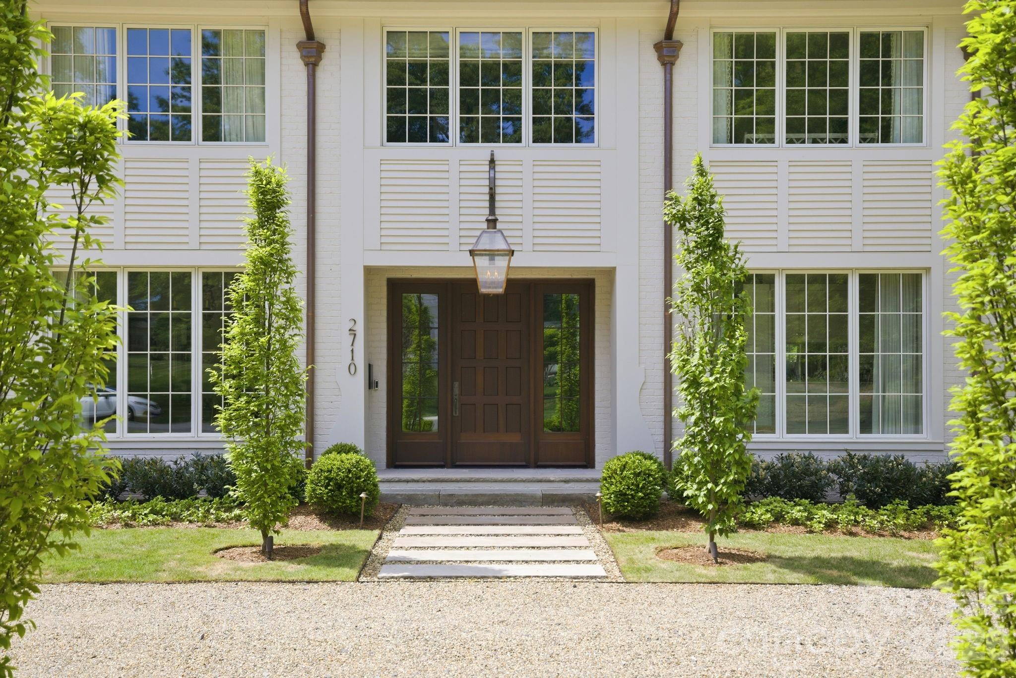 2710 Briarcliff Place