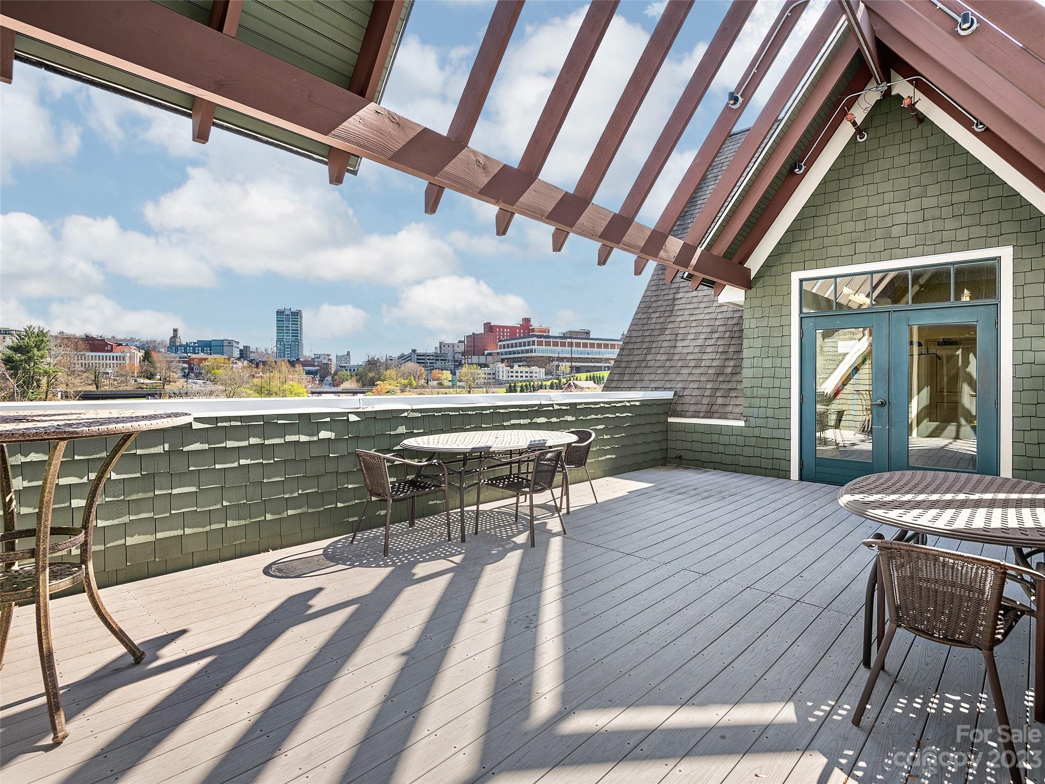 The Pioneer Building - Residential