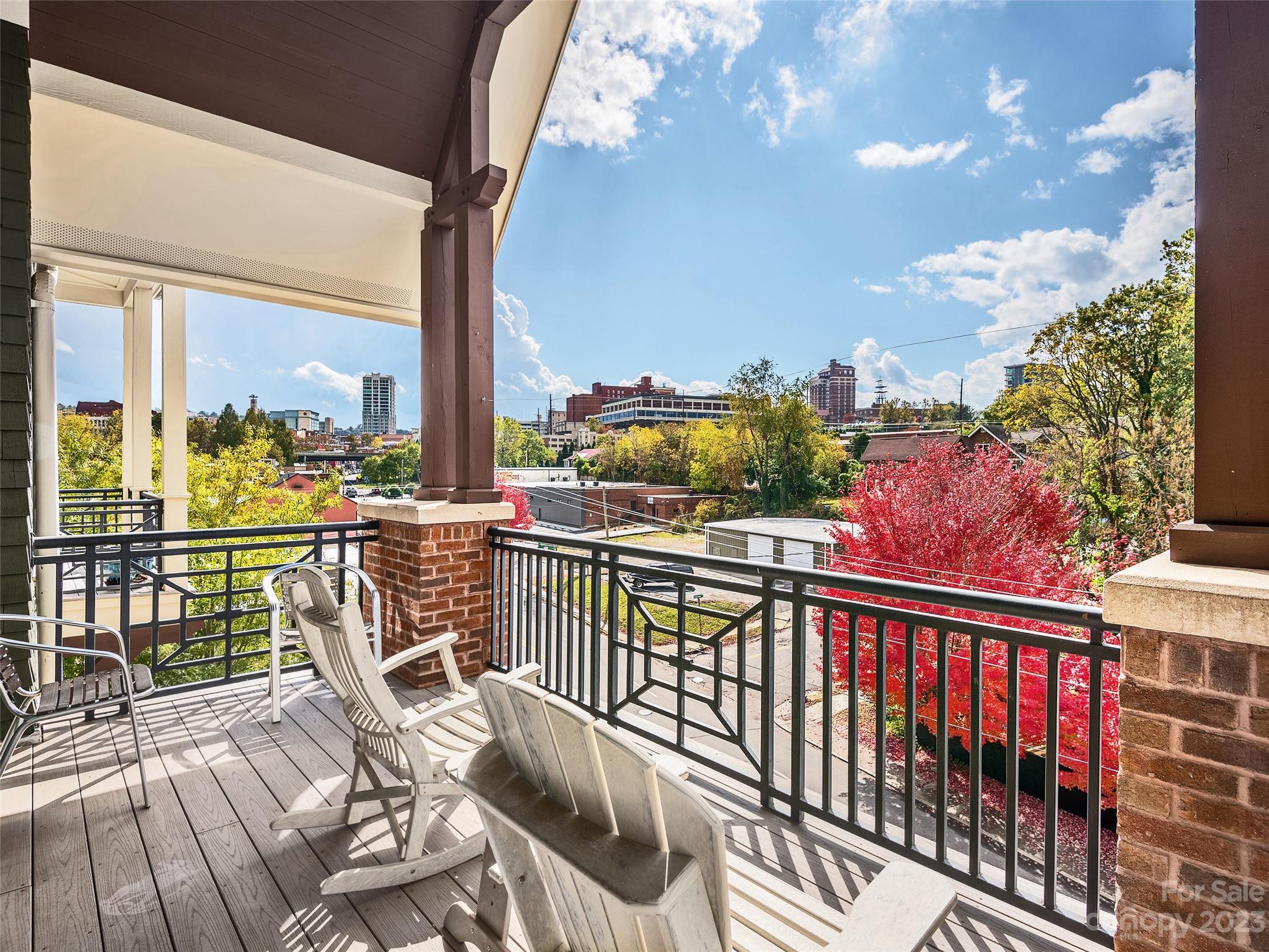 The Pioneer Building - Residential