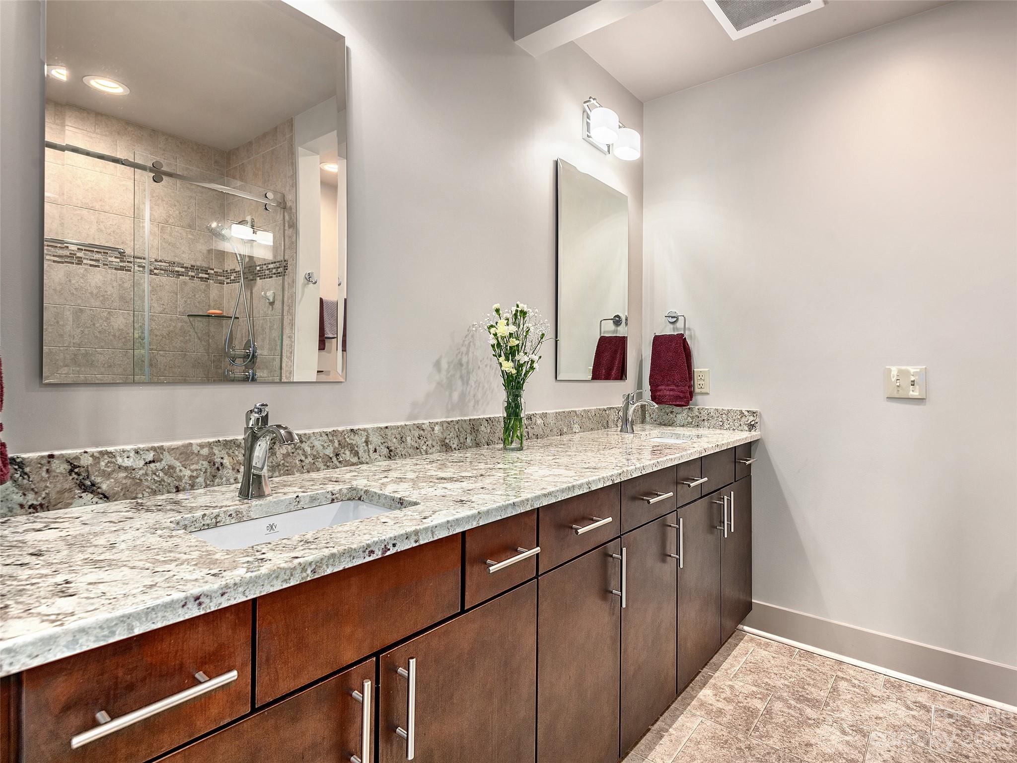 The Pioneer Building - Residential