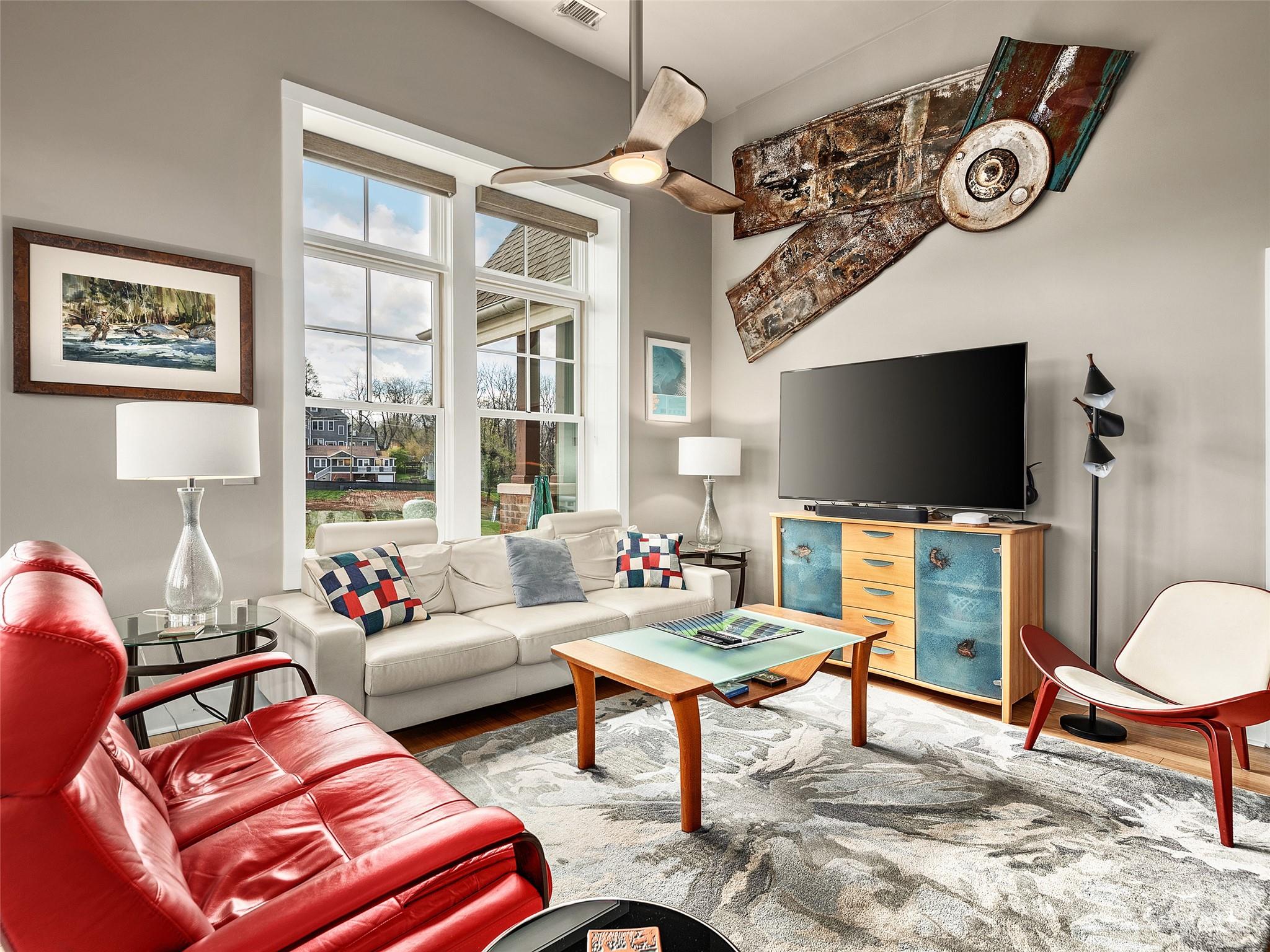 The Pioneer Building - Residential