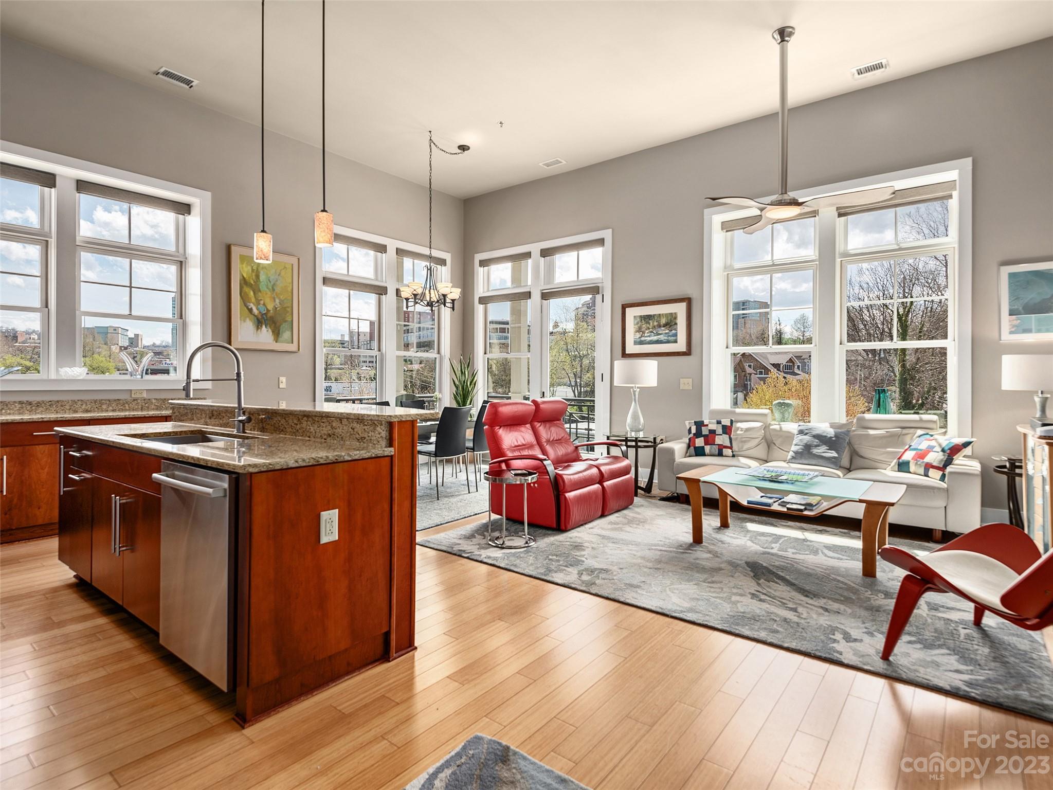 The Pioneer Building - Residential