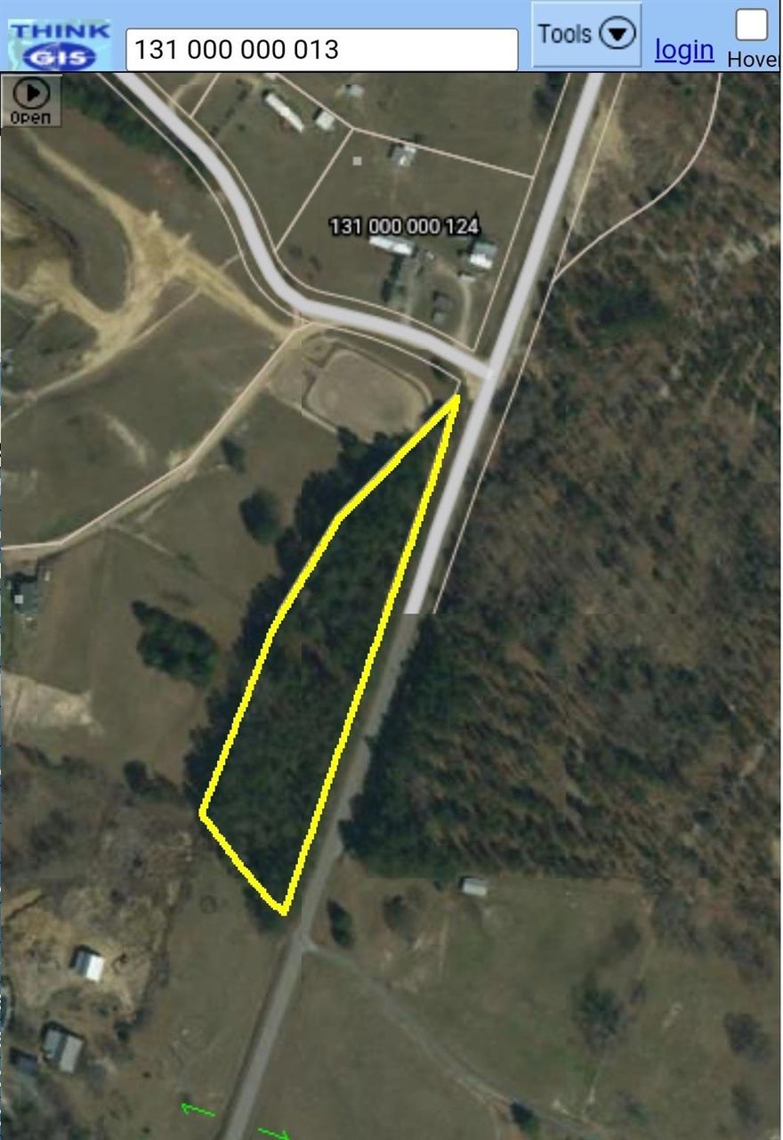 This 2.32 acre parcel is wooded and has over 800 feet of paved road frontage. Seller is a SC licensed real estate broker.