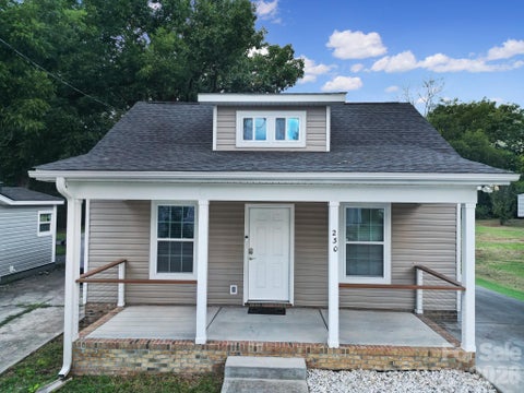 Photo of 230 Clinton Avenue, Rock Hill, SC 29730 (MLS # 4427051)