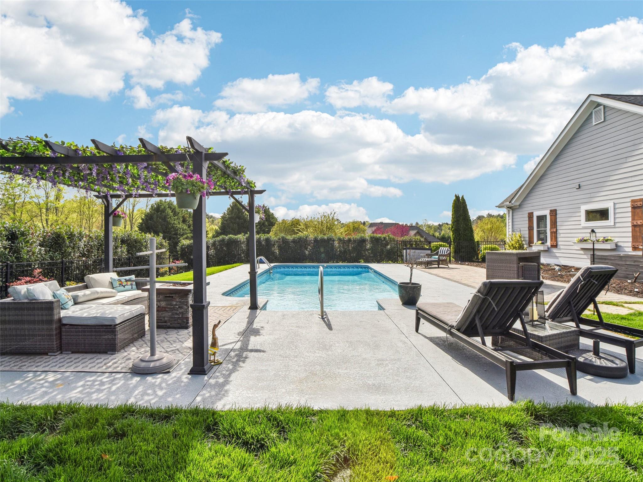 Ridgeview At Sweetwater Hills - Residential