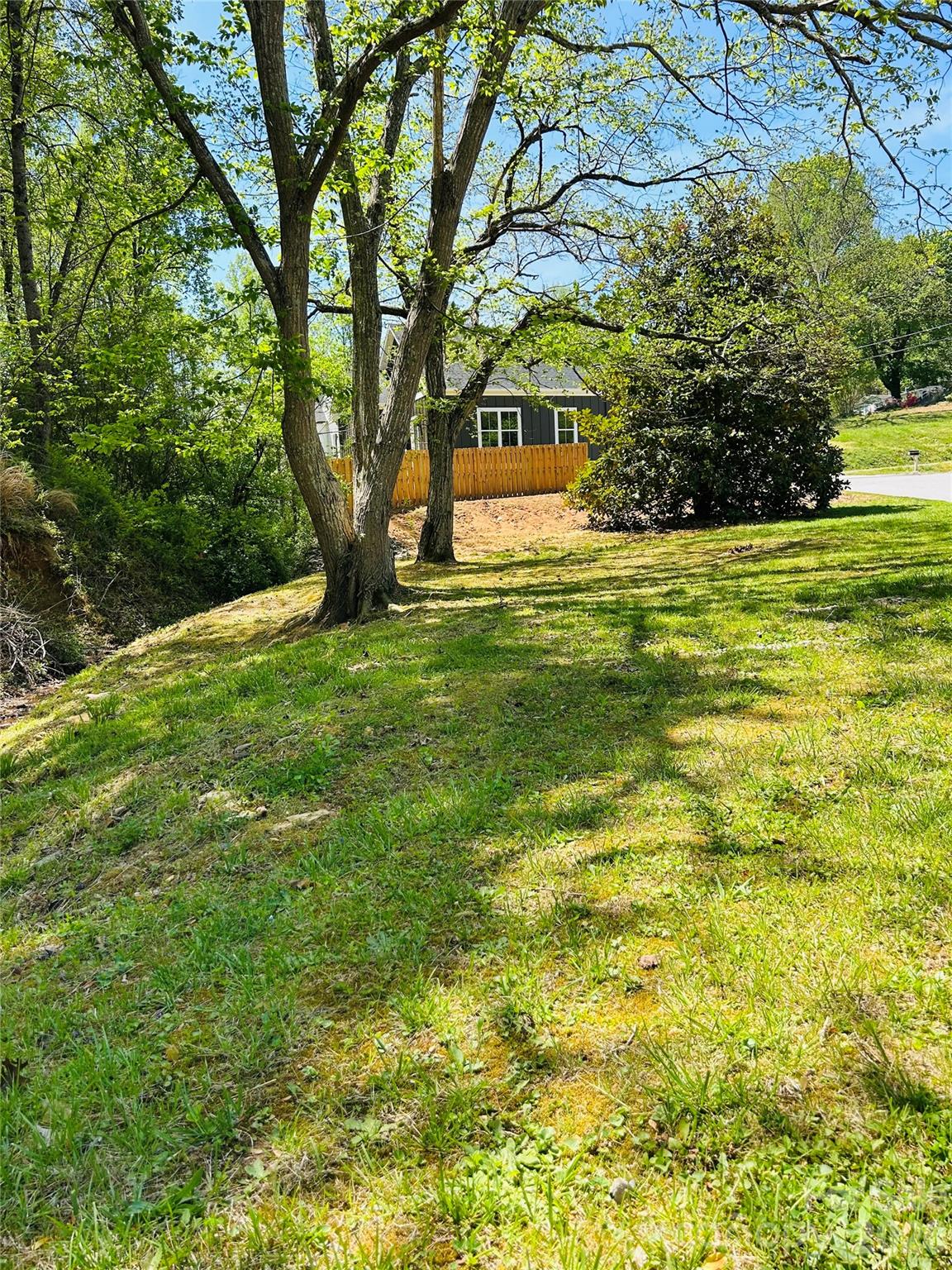 128 W Orchard Street