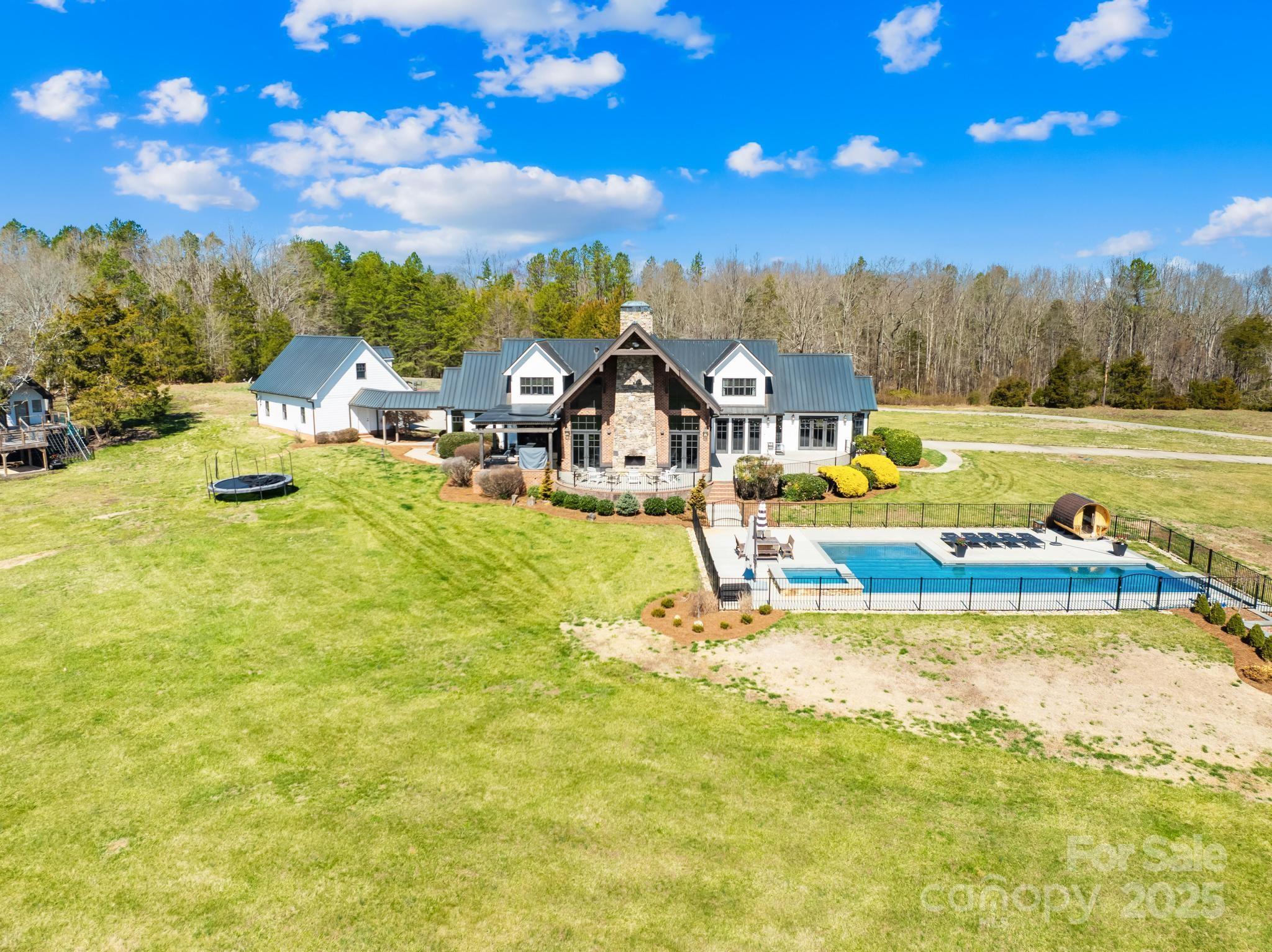 12613 b Oak Grove Road