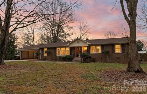 346 St Joseph Street Kannapolis NC 28083