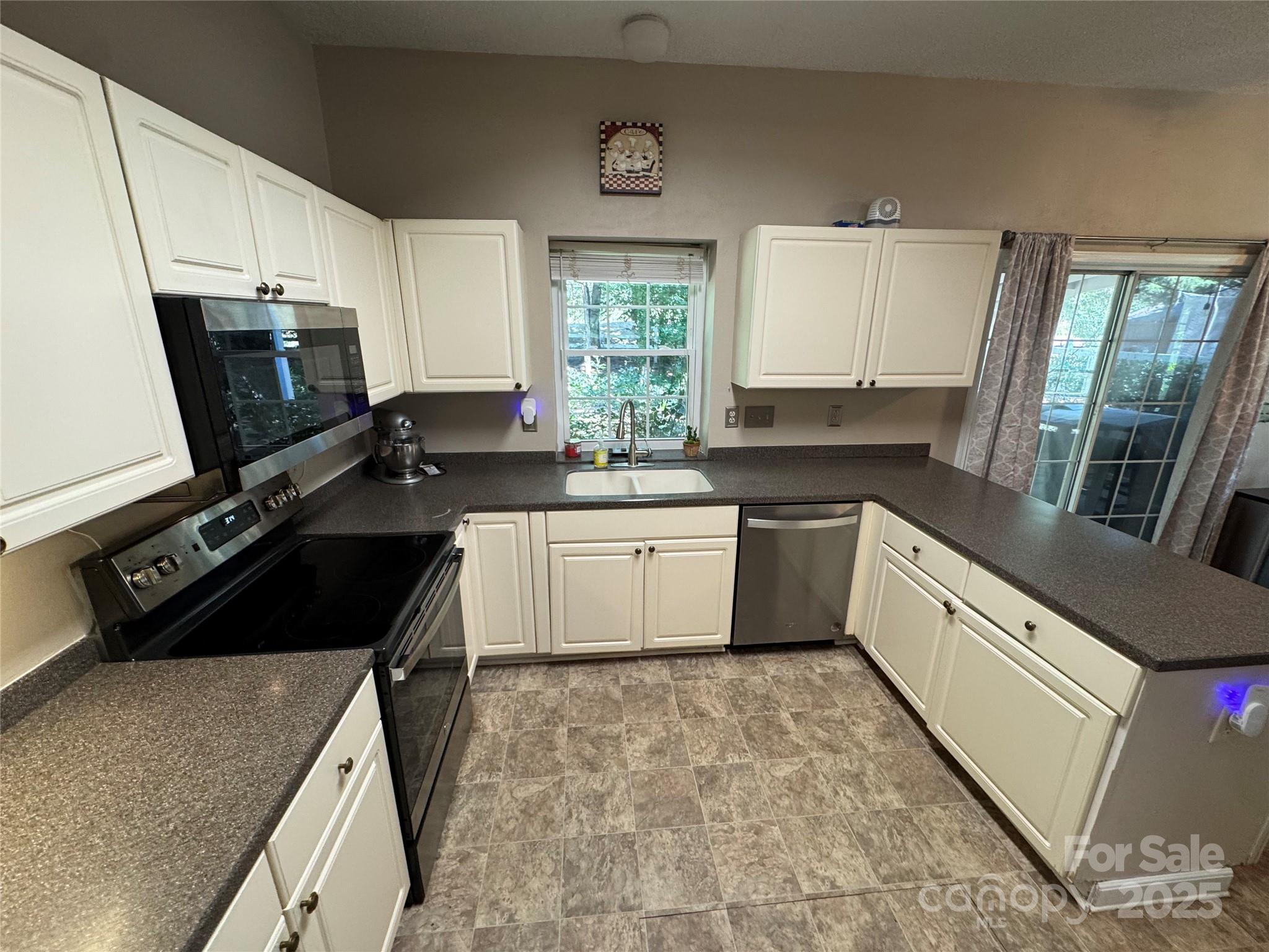 13525 Helmsley Court