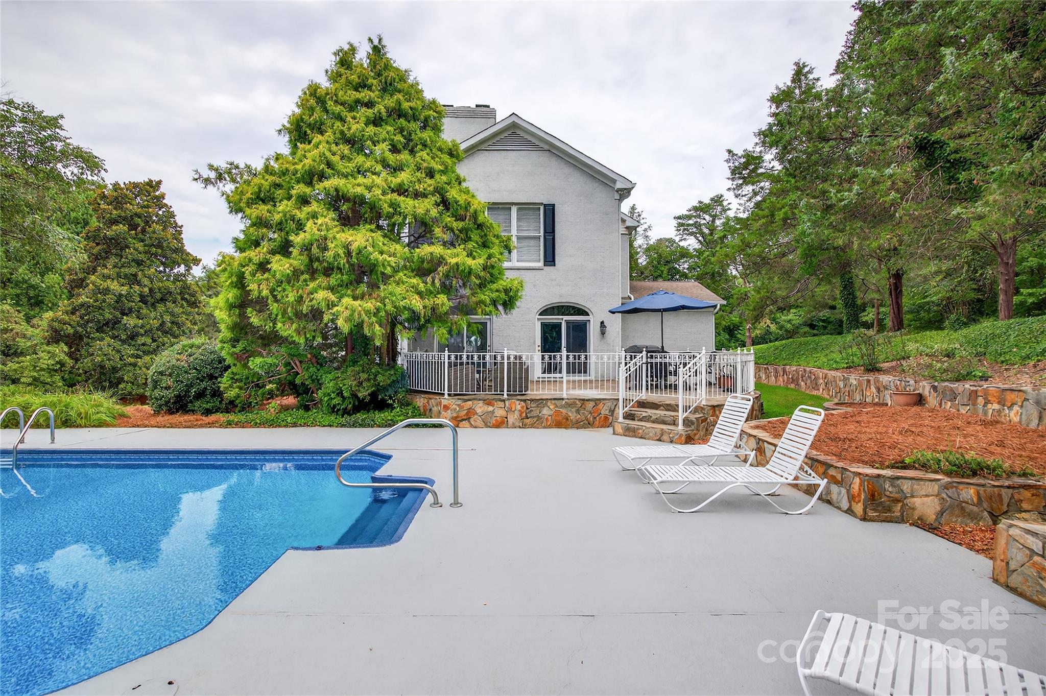 4141 Shattalon Drive