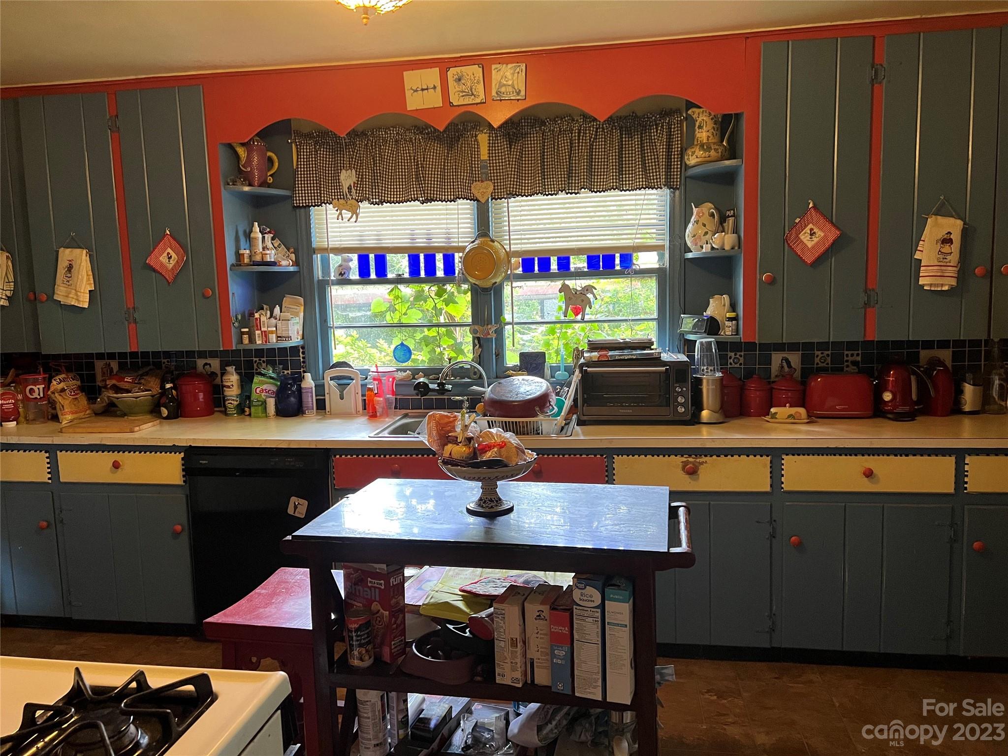 Colonial Heights - Residential