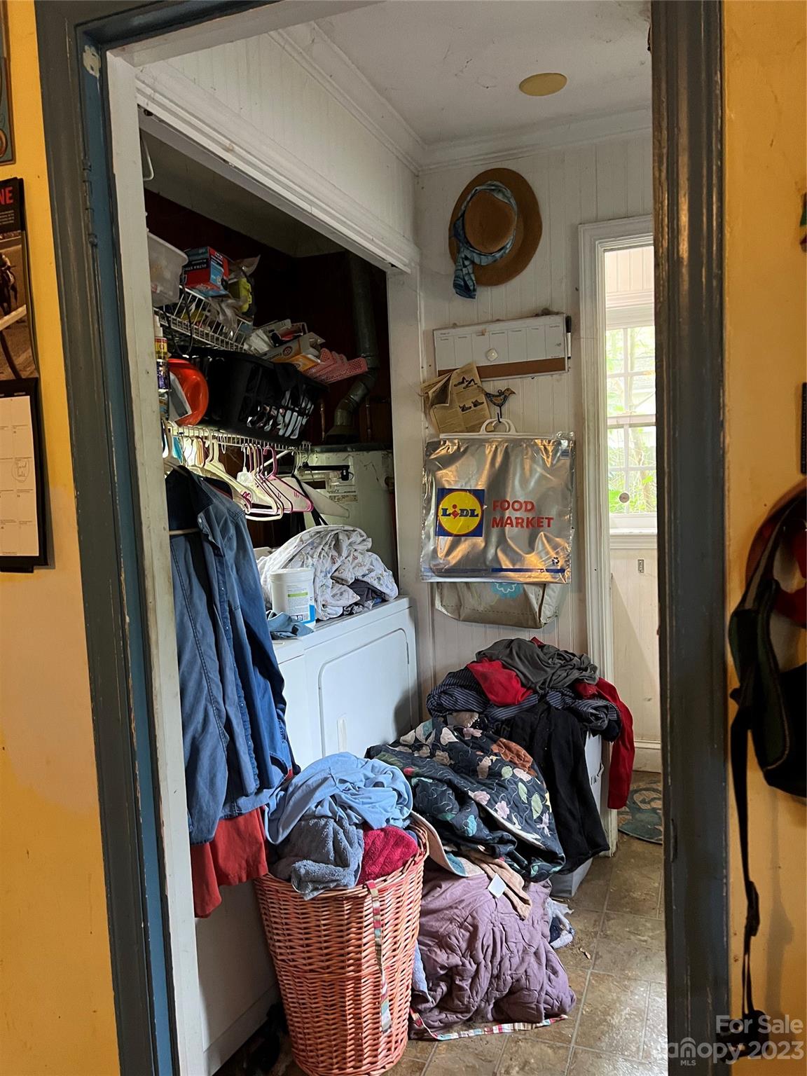 Colonial Heights - Residential