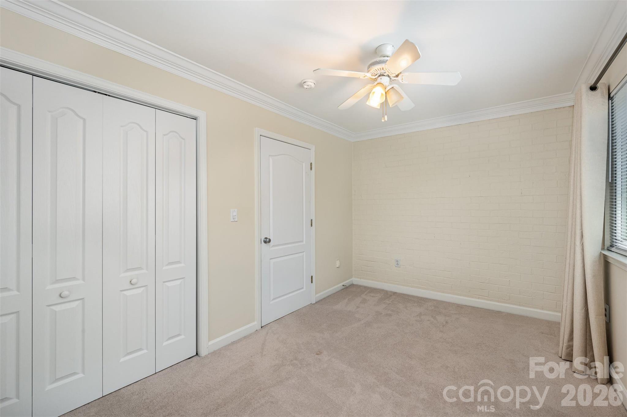 Williamsburg on Commonwealth - Residential