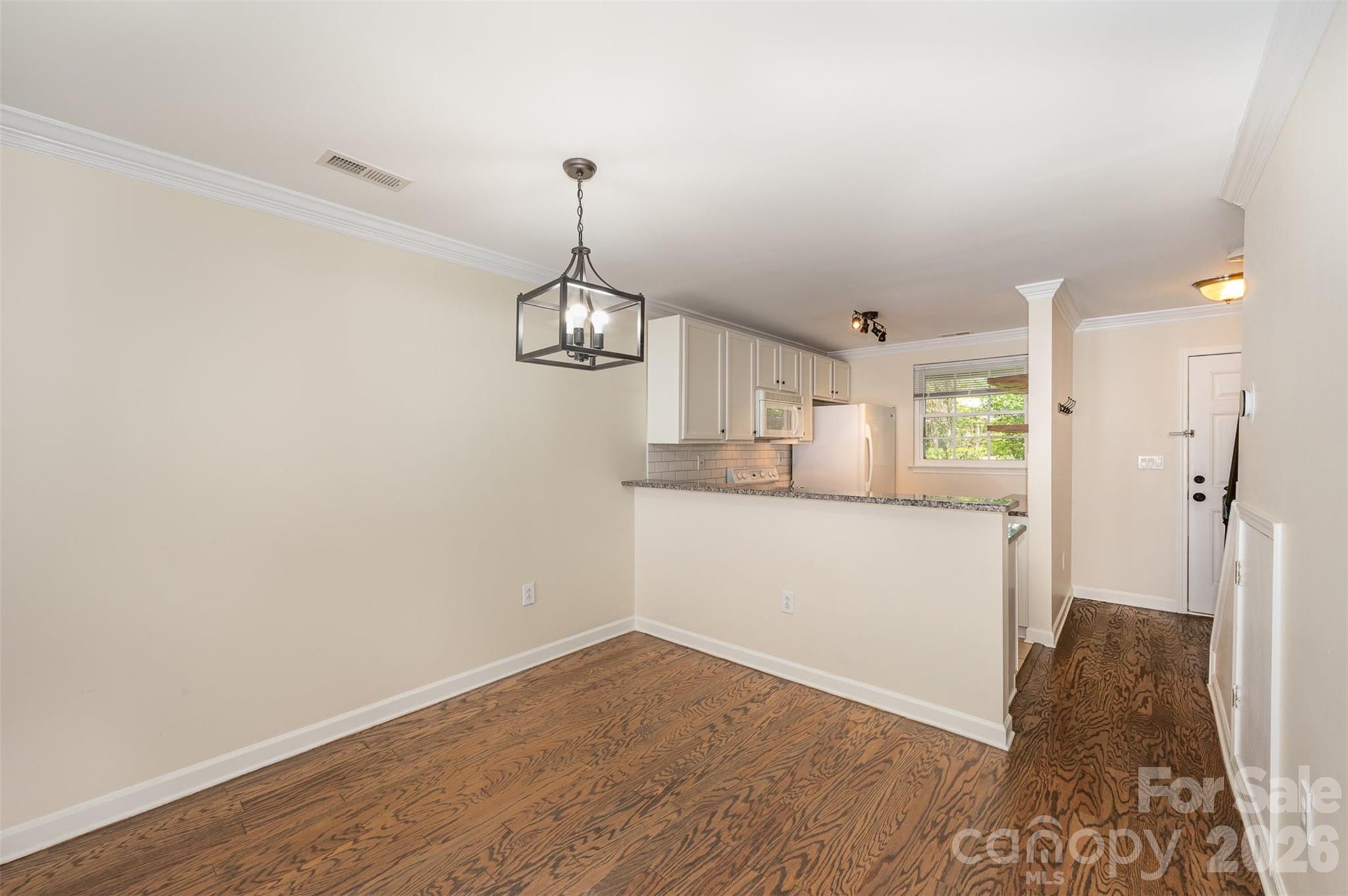 Williamsburg on Commonwealth - Residential