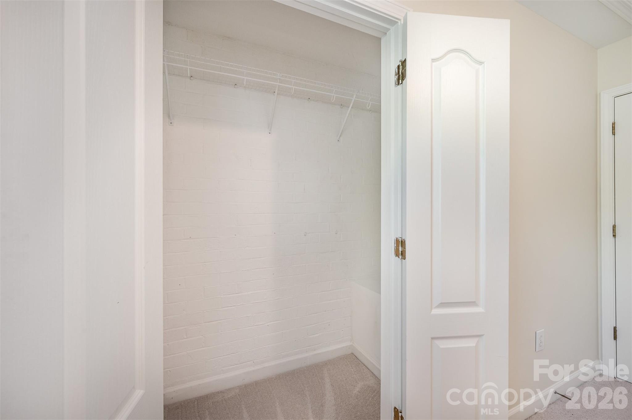 Williamsburg on Commonwealth - Residential