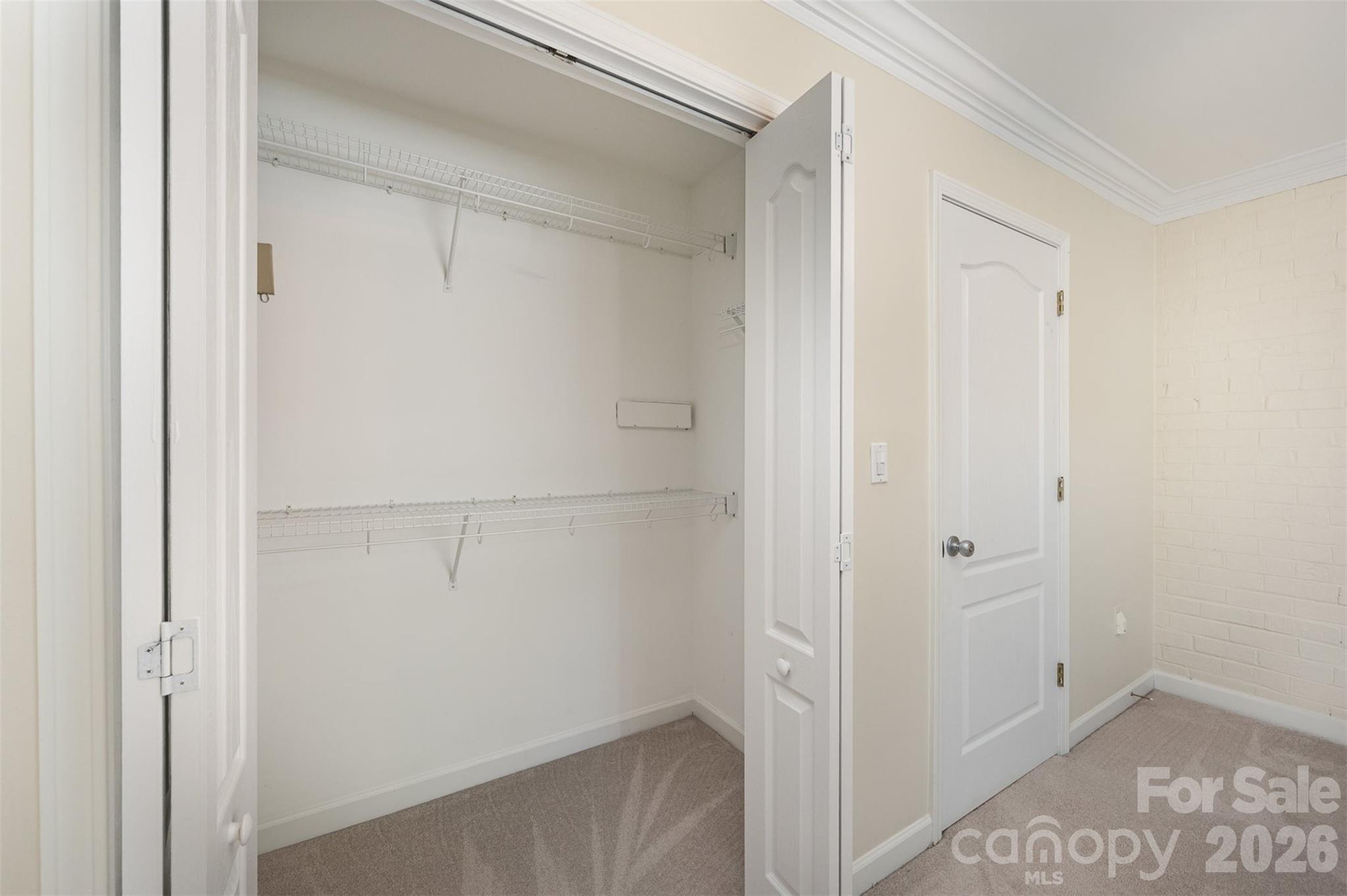 Williamsburg on Commonwealth - Residential