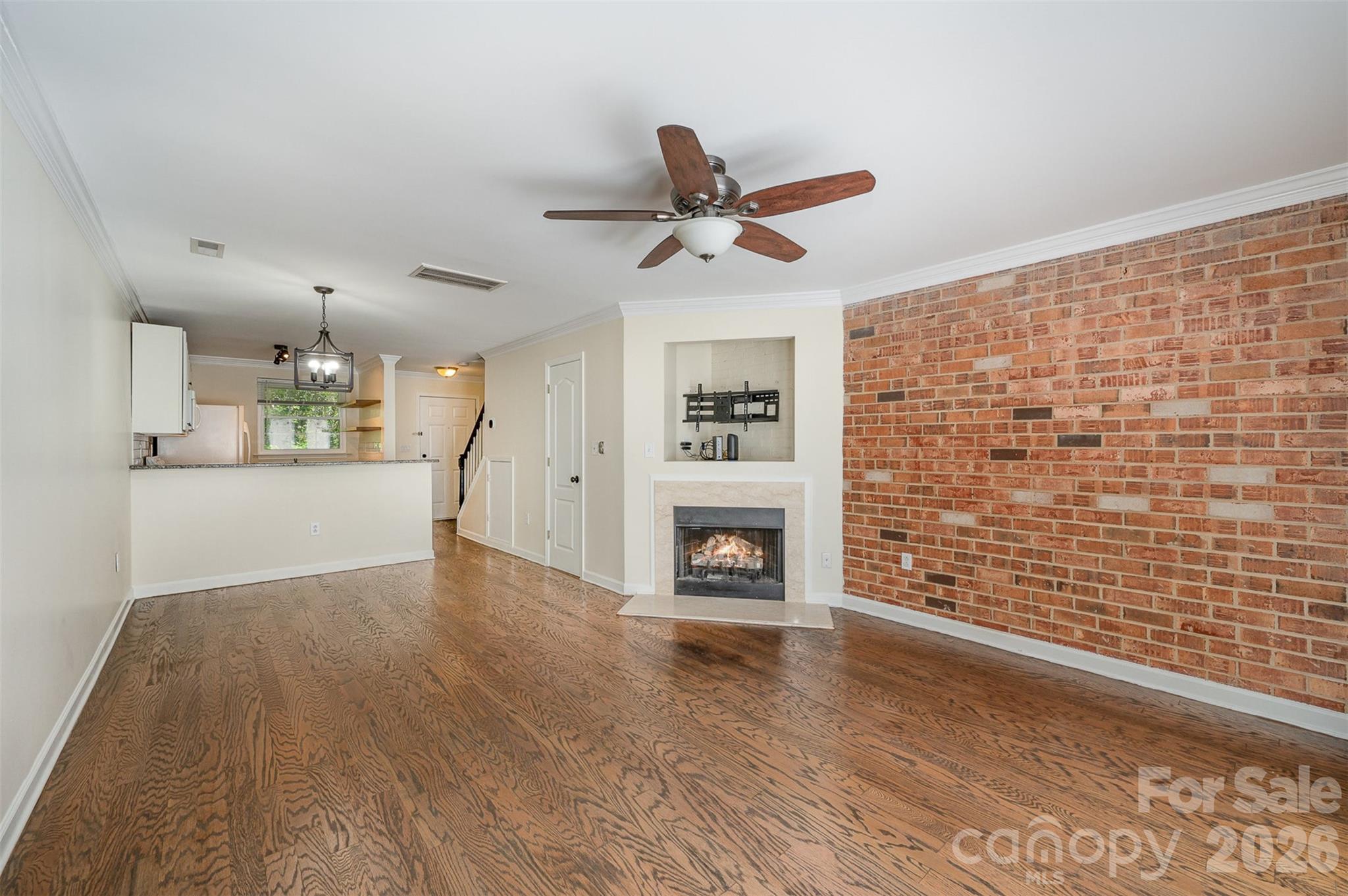 Williamsburg on Commonwealth - Residential