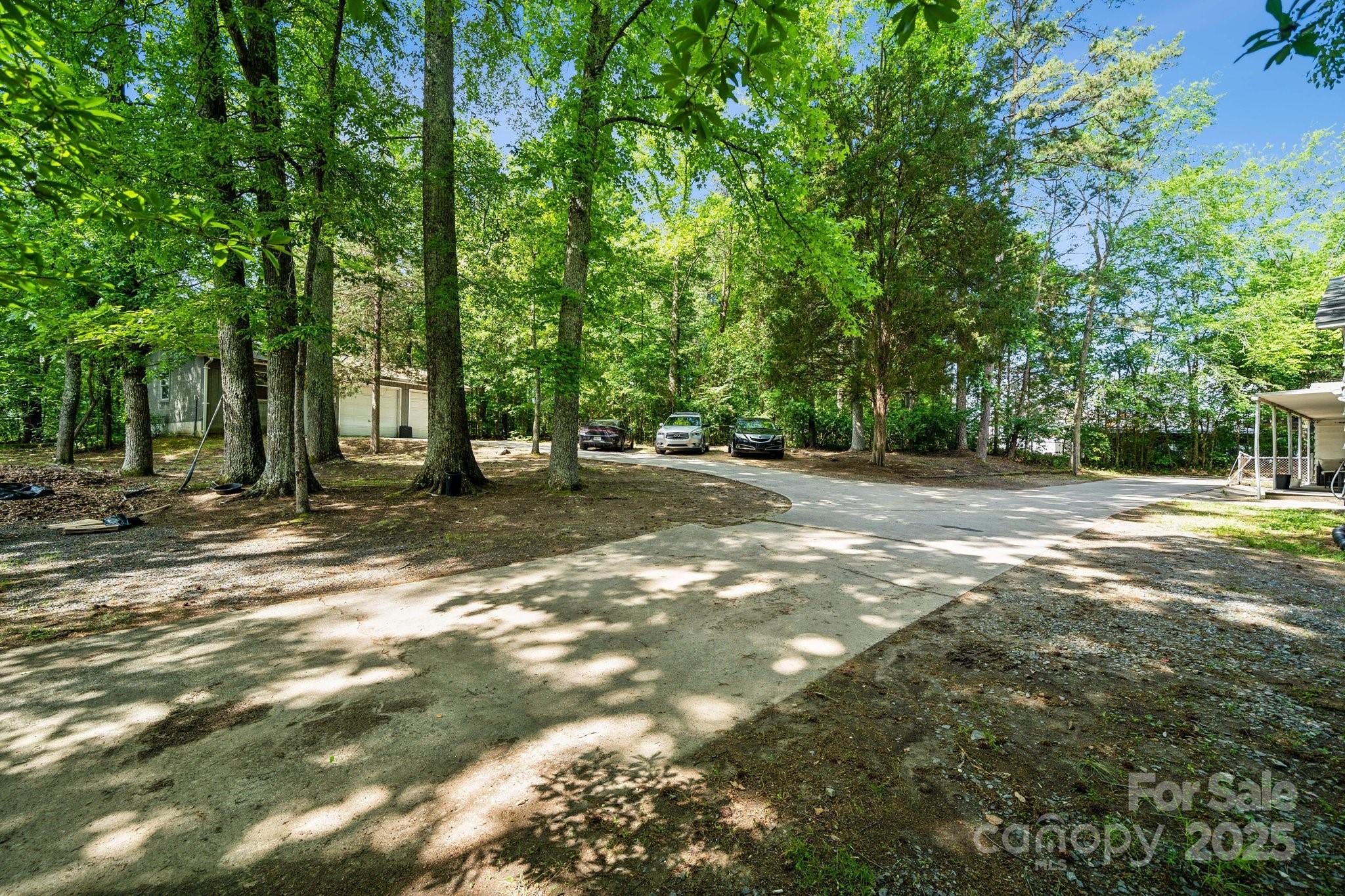 1917 Tom Sadler Road