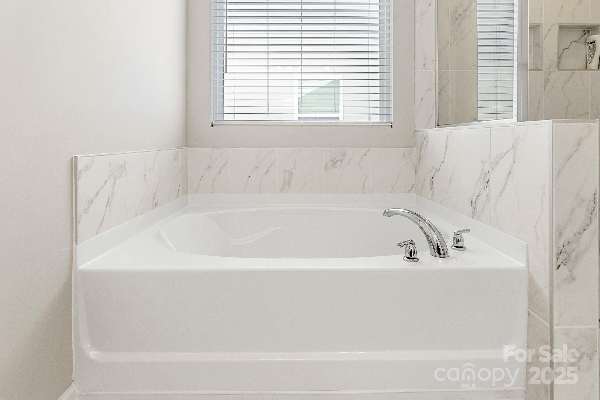 Austen Lakes - Residential